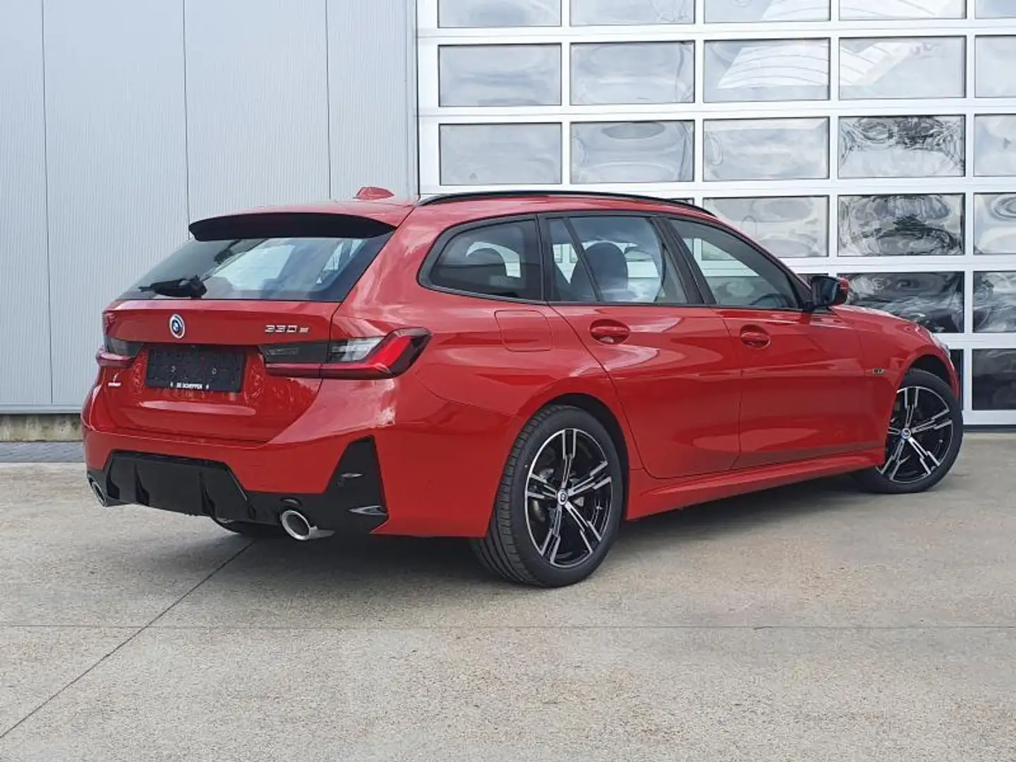 BMW 330 Touring Rood - 2