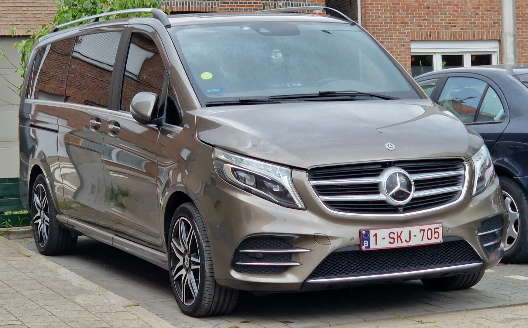 Mercedes-Benz V 250 V250 extralang 4Matic 7G-TRONIC Avantgarde Edition Bruin - 2