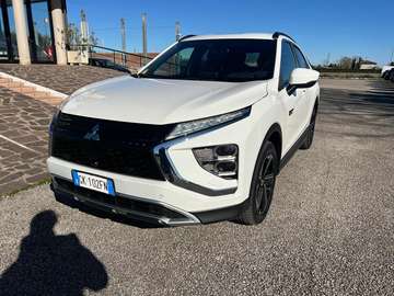 2.4 MIVEC 4WD PHEV Instyle SDA Pack 0