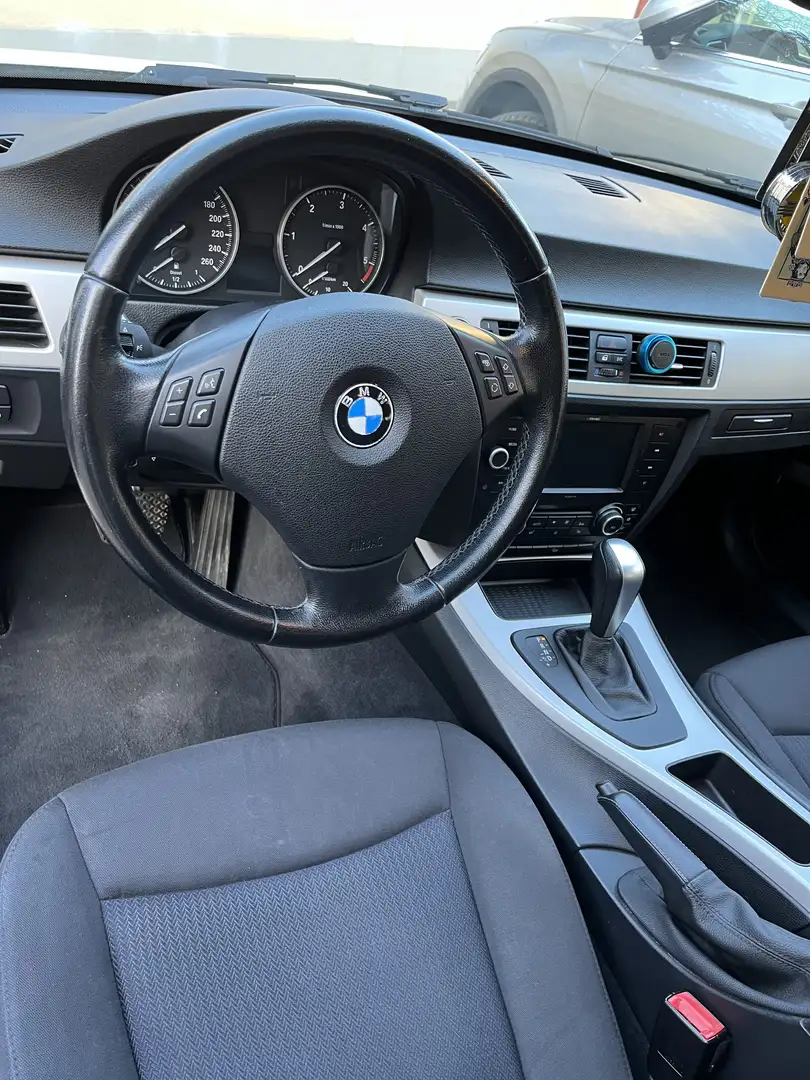 BMW 320 320d touring Aut. - 2