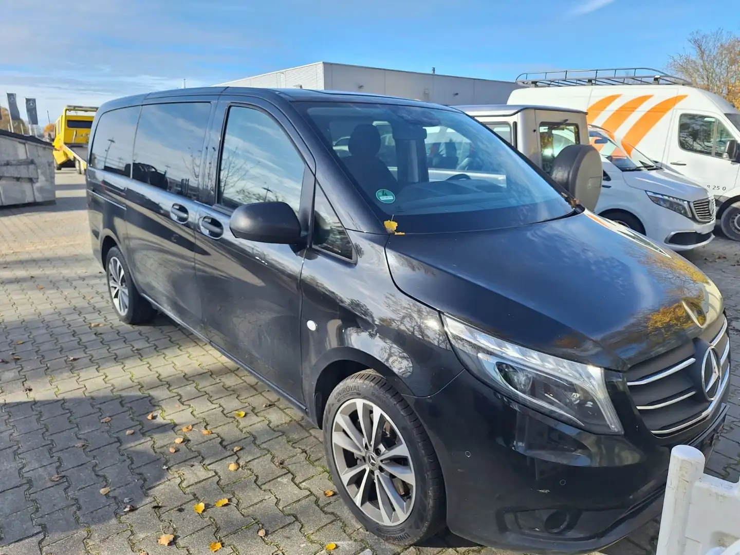 Mercedes-Benz Vito 124 CDI Tourer Lang*Motorschaden* Noir - 1