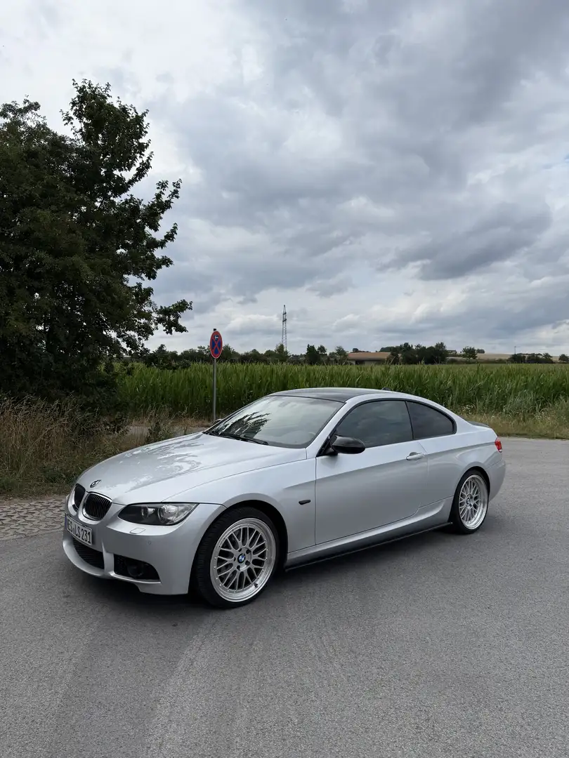 BMW 320 BMW 320d Coupé/ E92 - 2