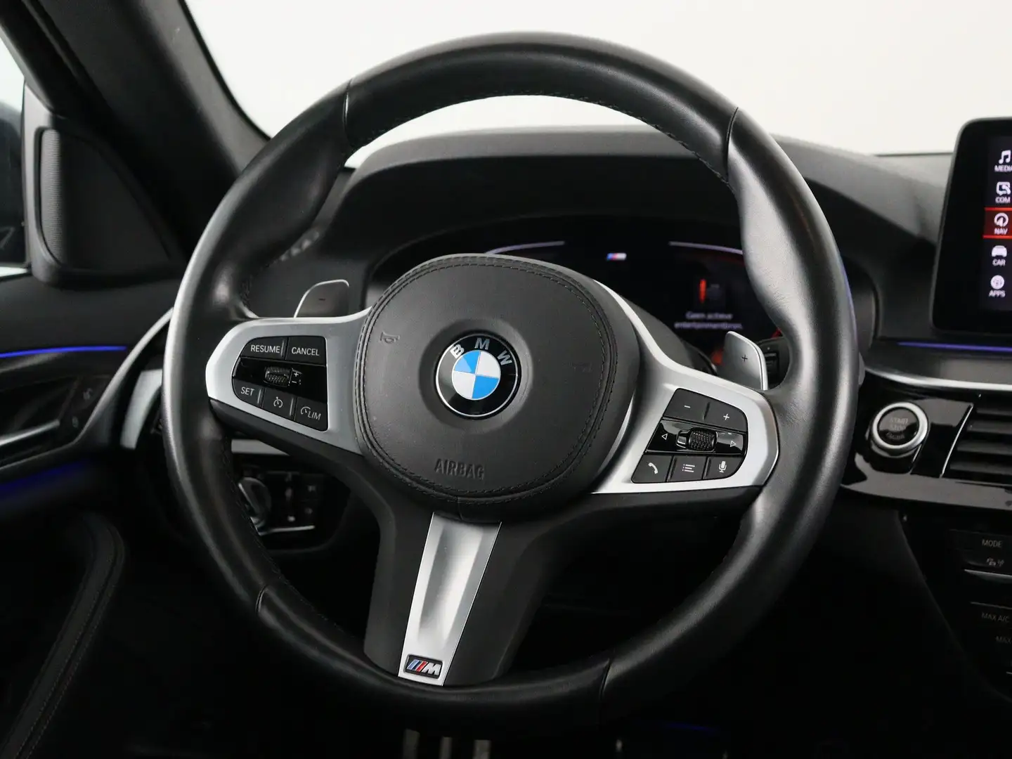 BMW 520 5 Serie Touring 520i M Sport Business Edition Plus Zwart - 2