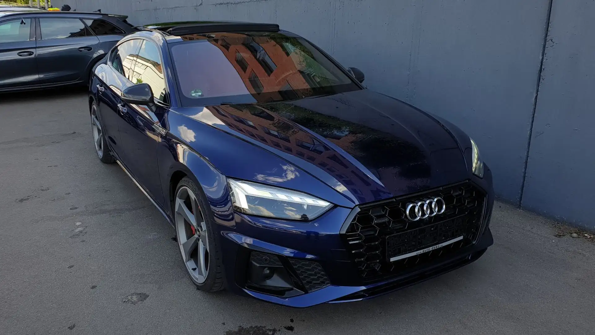 Audi A5 40 TDI S tronic quatt 3 x S-Line *Pano/Matrix Blauw - 2