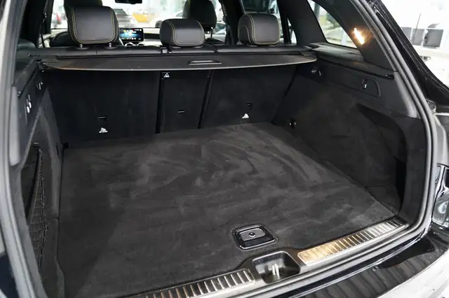 Mercedes-Benz GLC Class view 12