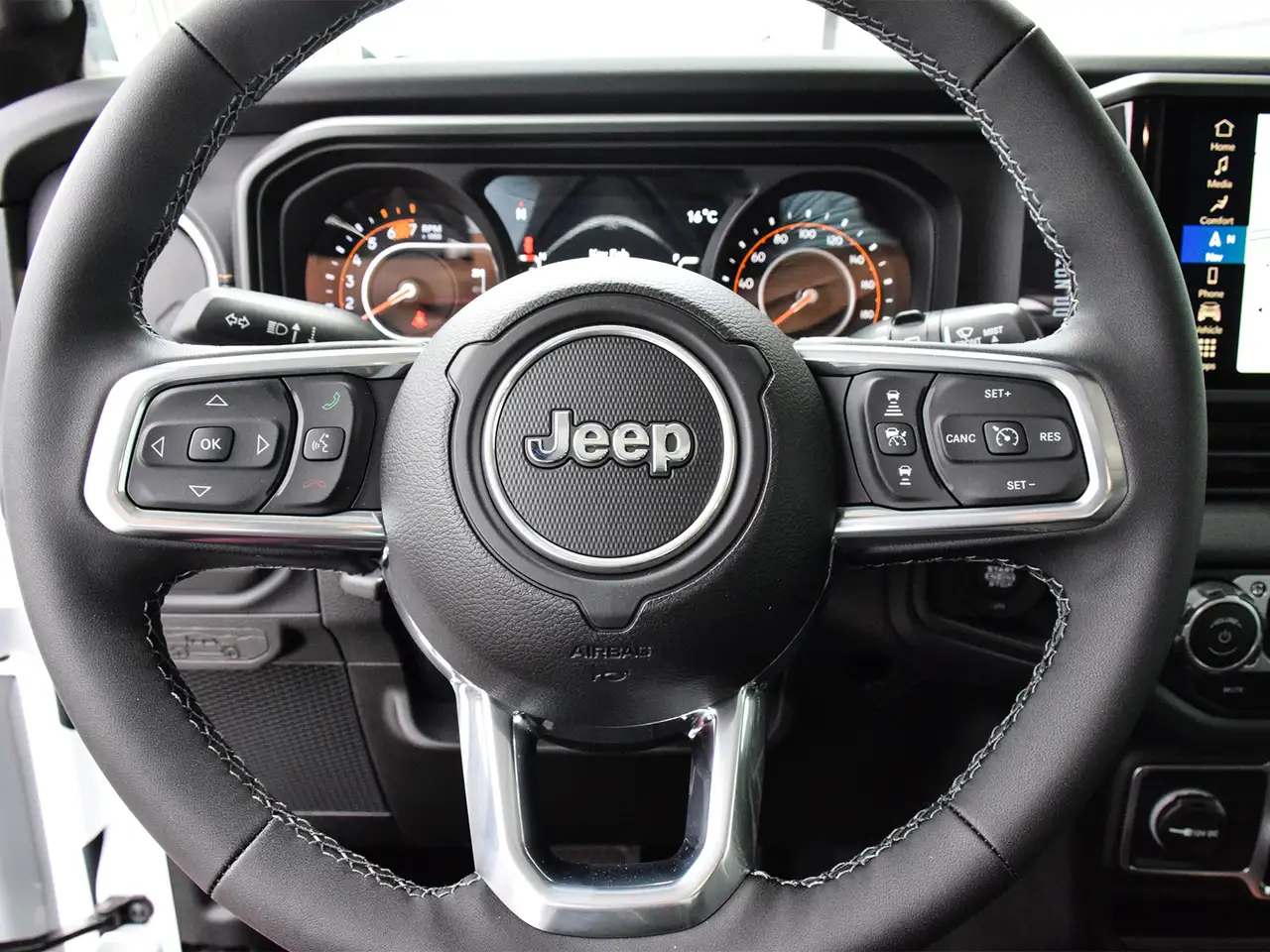 Jeep Wrangler снимка Jeep Wrangler