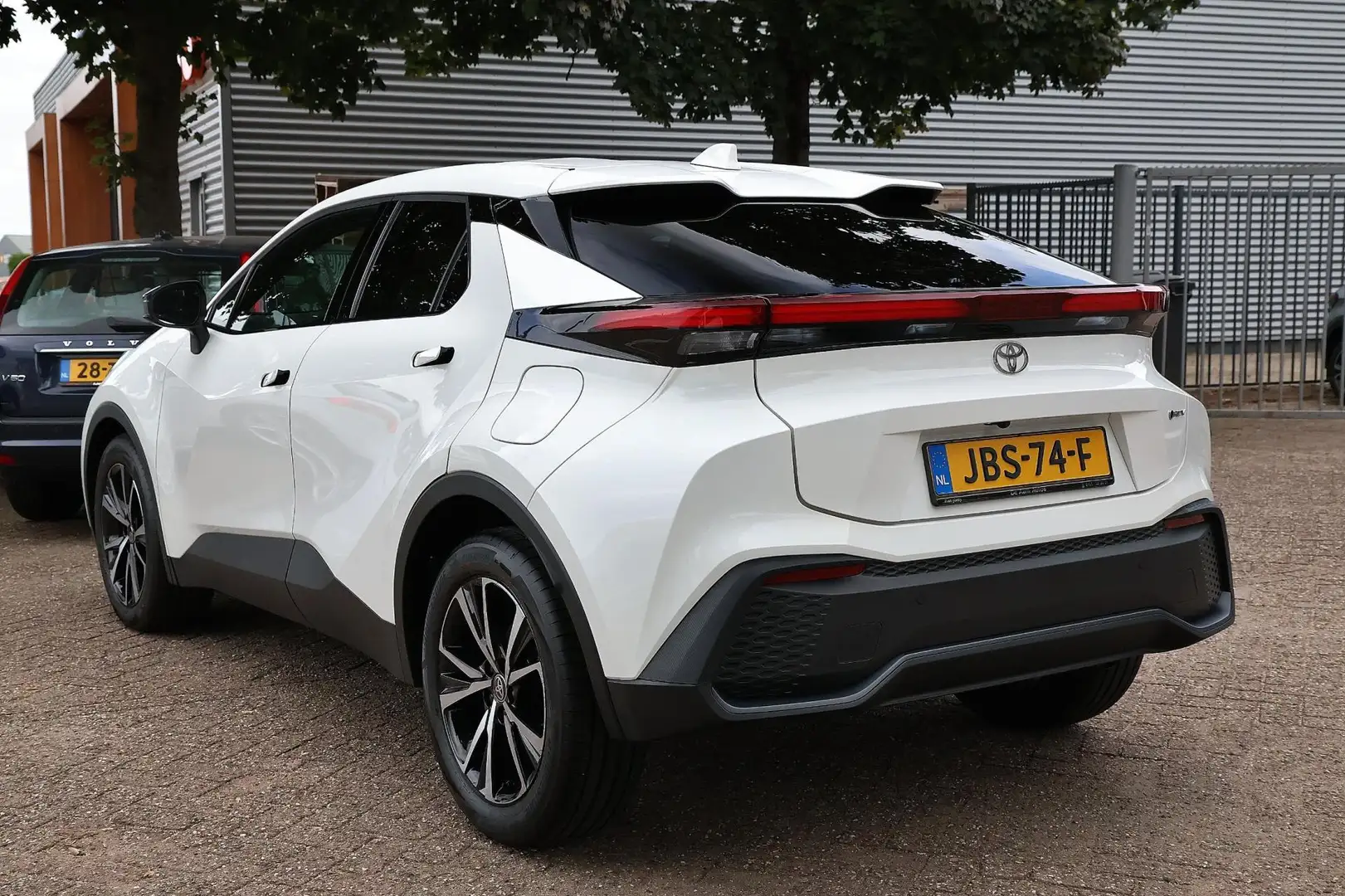 Toyota C-HR 1.8 Hybrid 140 Style Camera Carplay Adaptive Cruis Blanc - 2