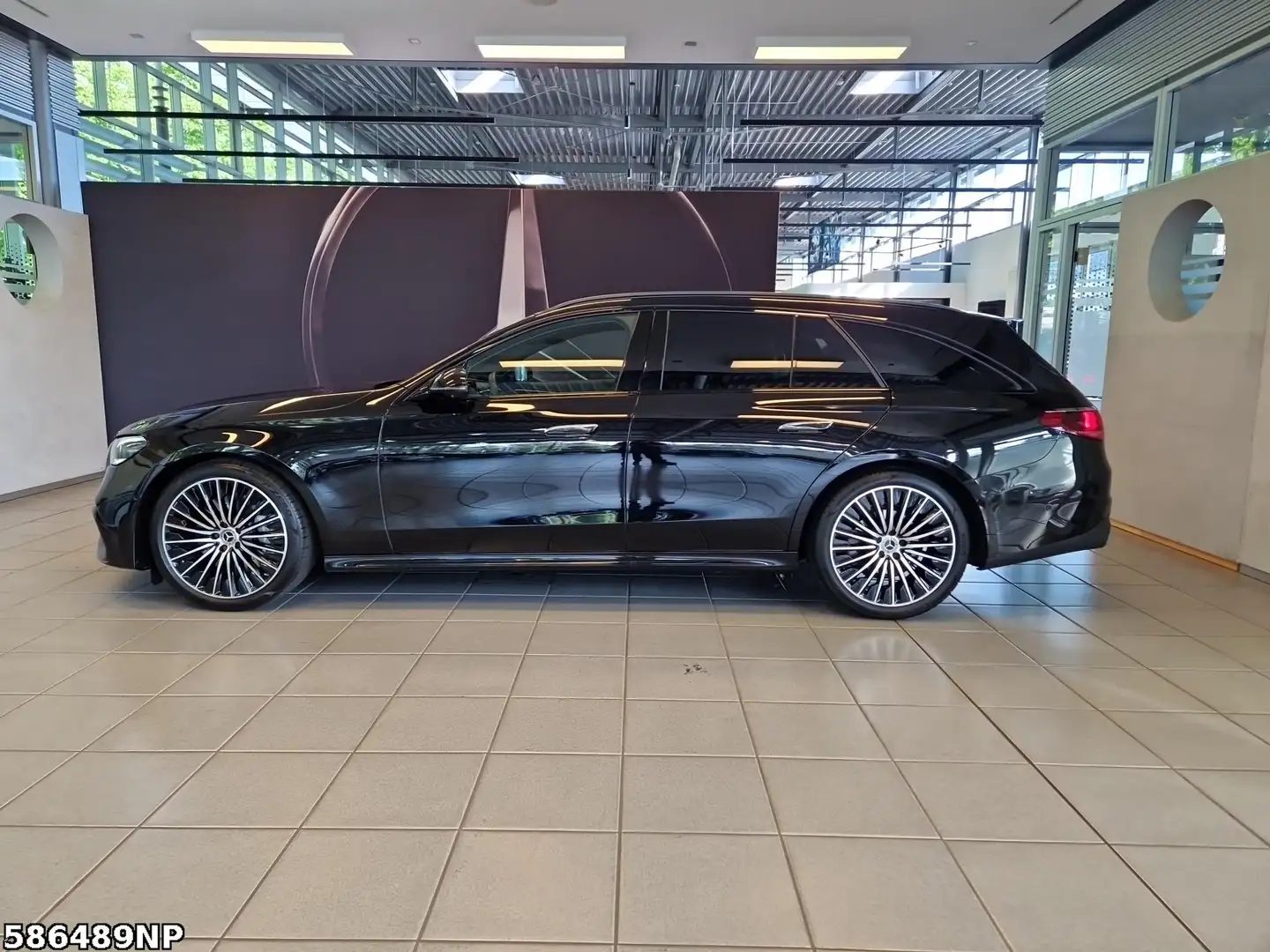 Mercedes-Benz E 200 T AMG Line  20" Memory KeylessGO 360°Cam Negro - 2