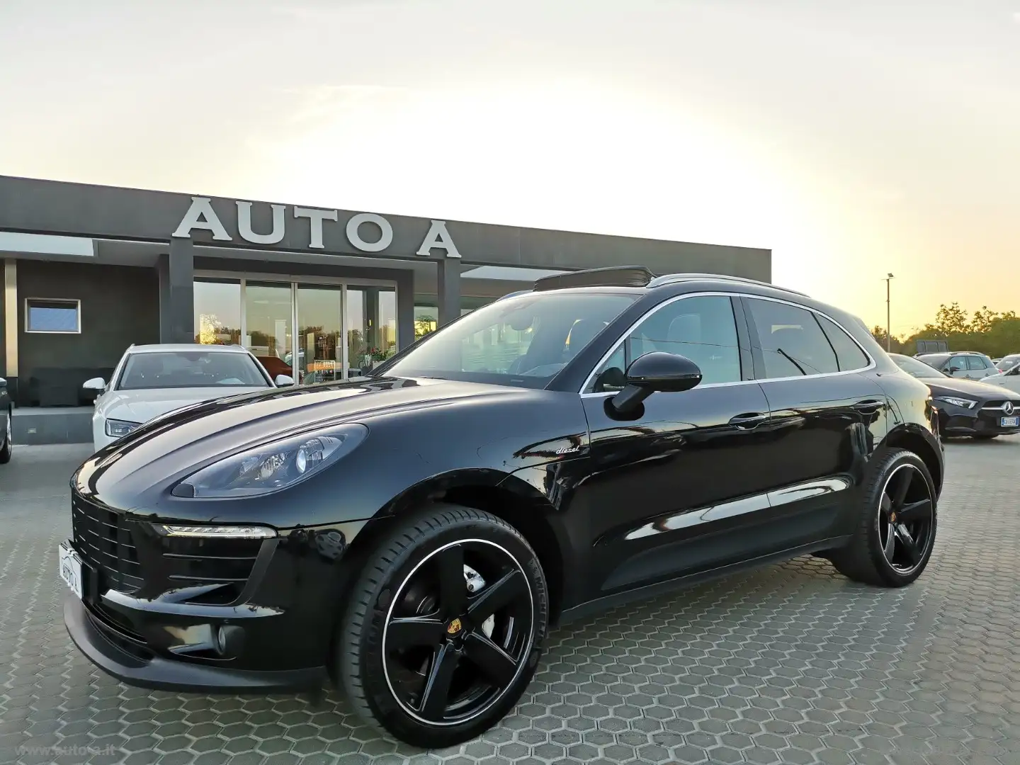 Porsche Macan 3.0 S Diesel Schwarz - 1