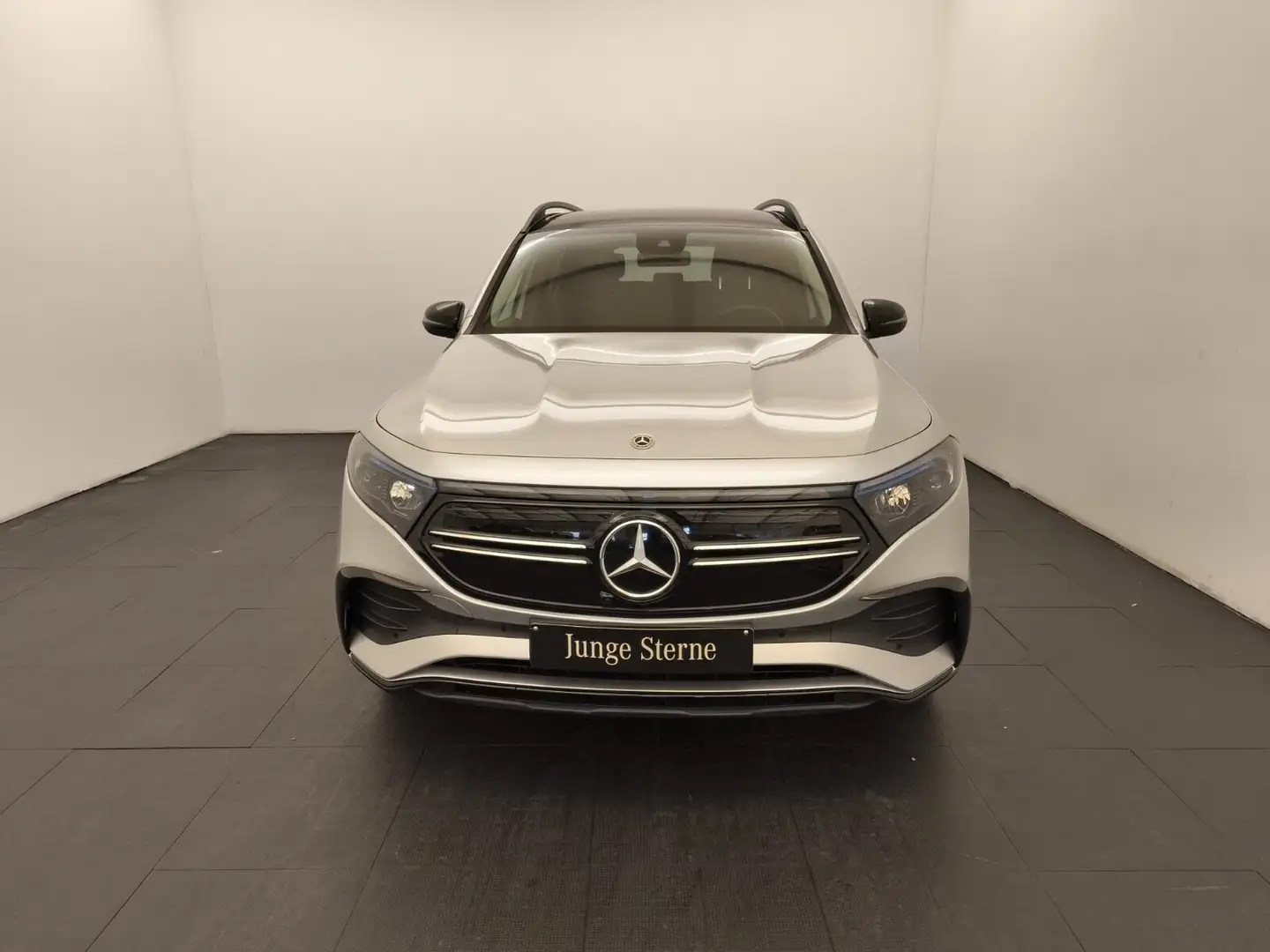 Mercedes-Benz EQB 350 EQB 350 4M AMG Advanced+ Night Pano KeyGo 360° Silber - 2
