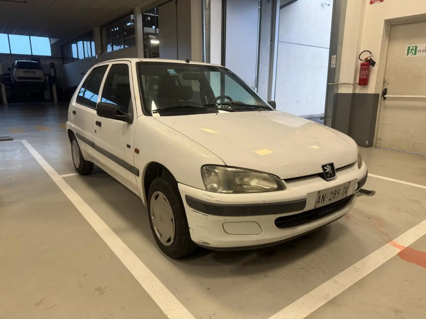 Peugeot 106 5p 954 XN - 1