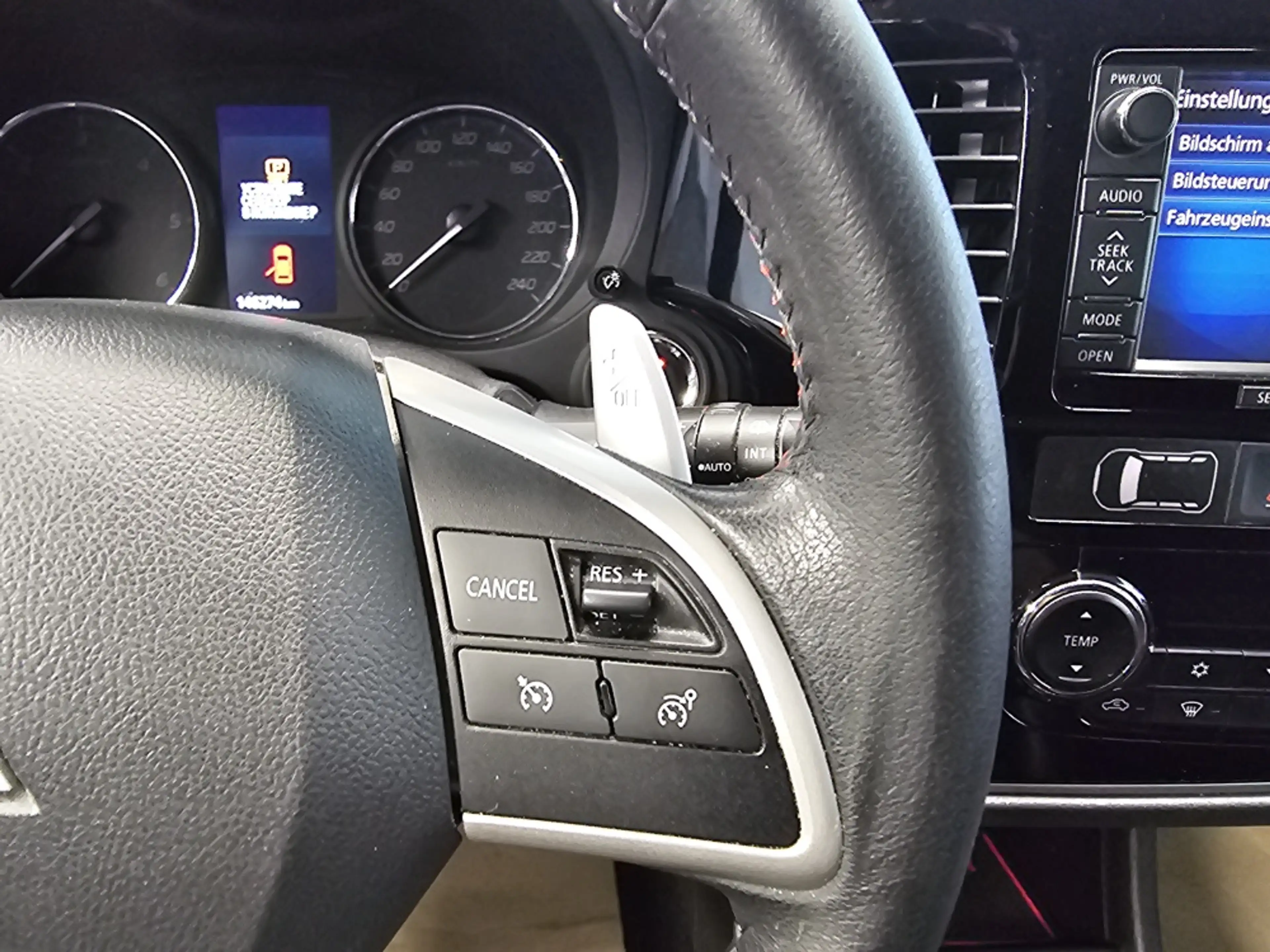 Mitsubishi Outlander AHK,Allrad,Kamera,PDC,Navigation — photo 14