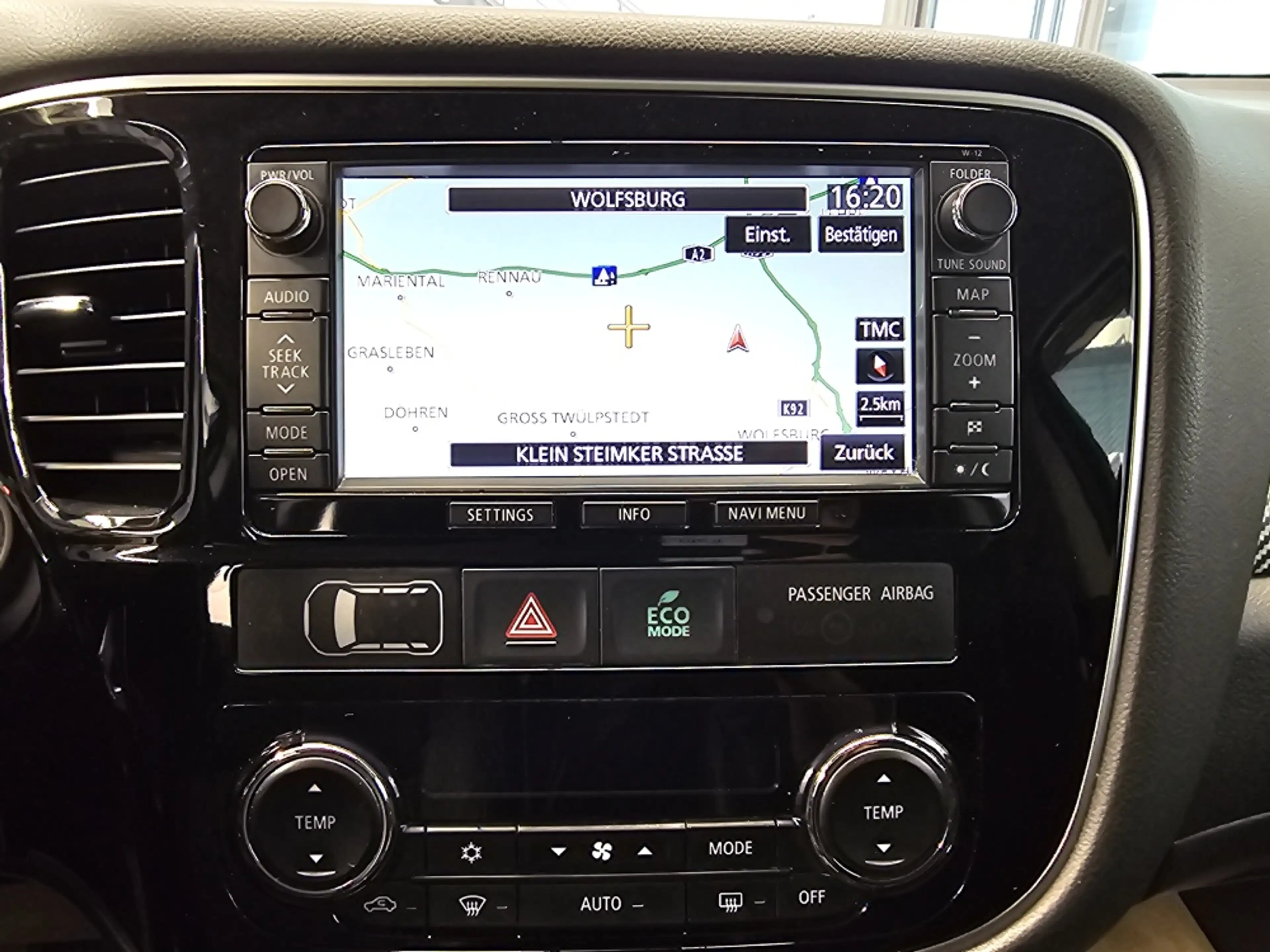 Mitsubishi Outlander AHK,Allrad,Kamera,PDC,Navigation — photo 10
