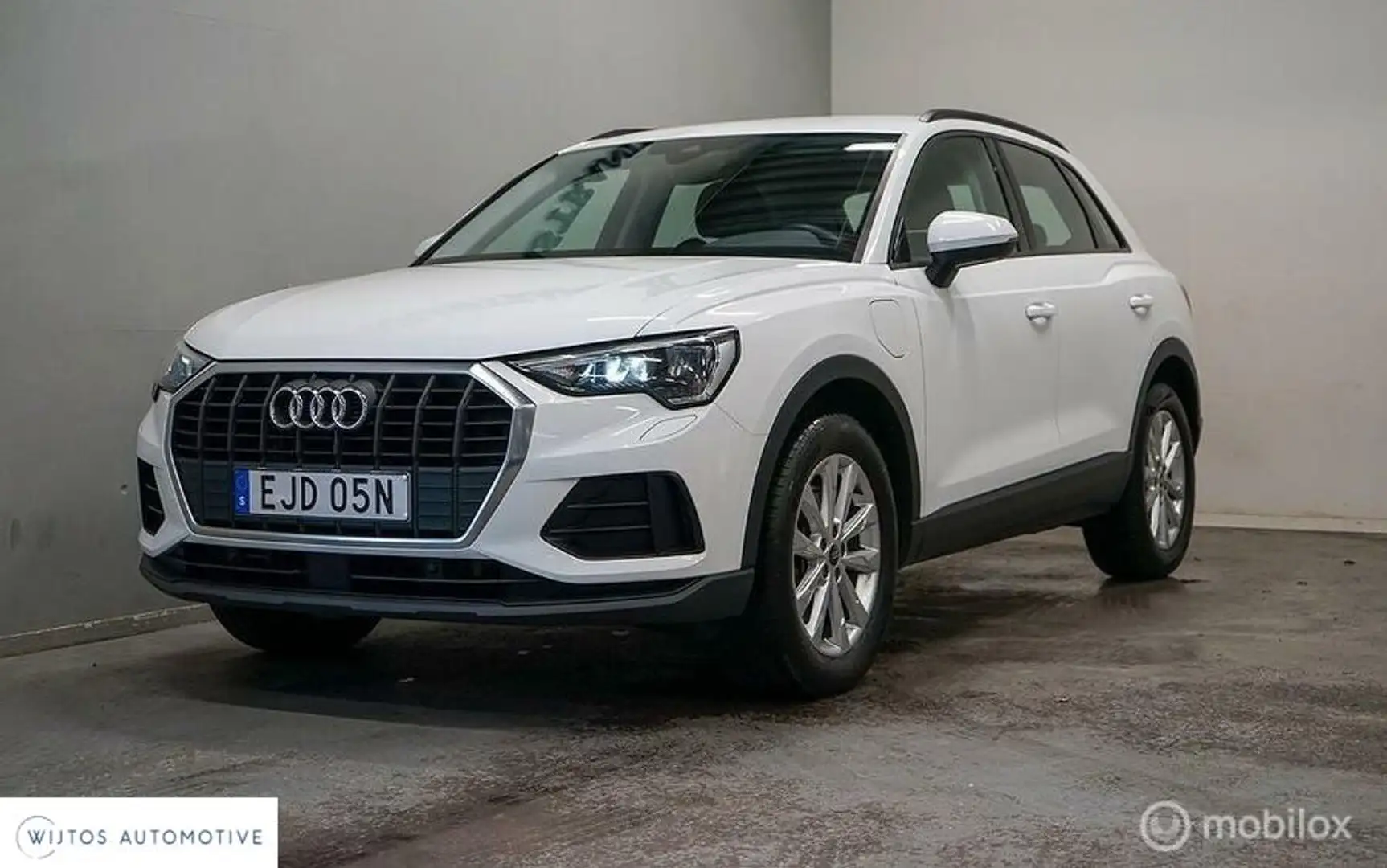 Audi Q3 45 TFSI e edition, sportstoelen, trekhaak Blanc - 1