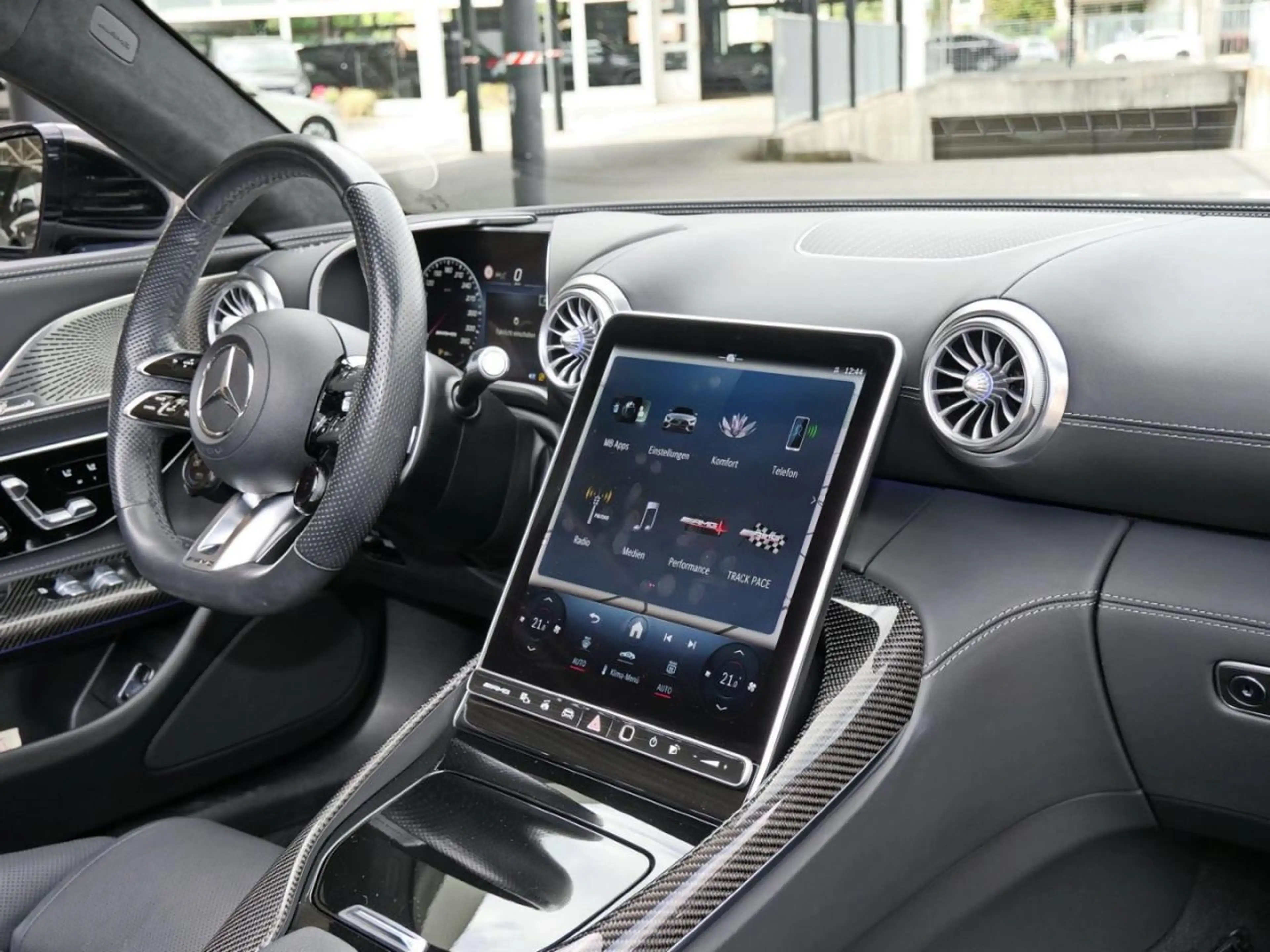 Mercedes-Benz SL 63 AMG 4M+ Night Distronic Sitzklima 360° HUD — photo 15