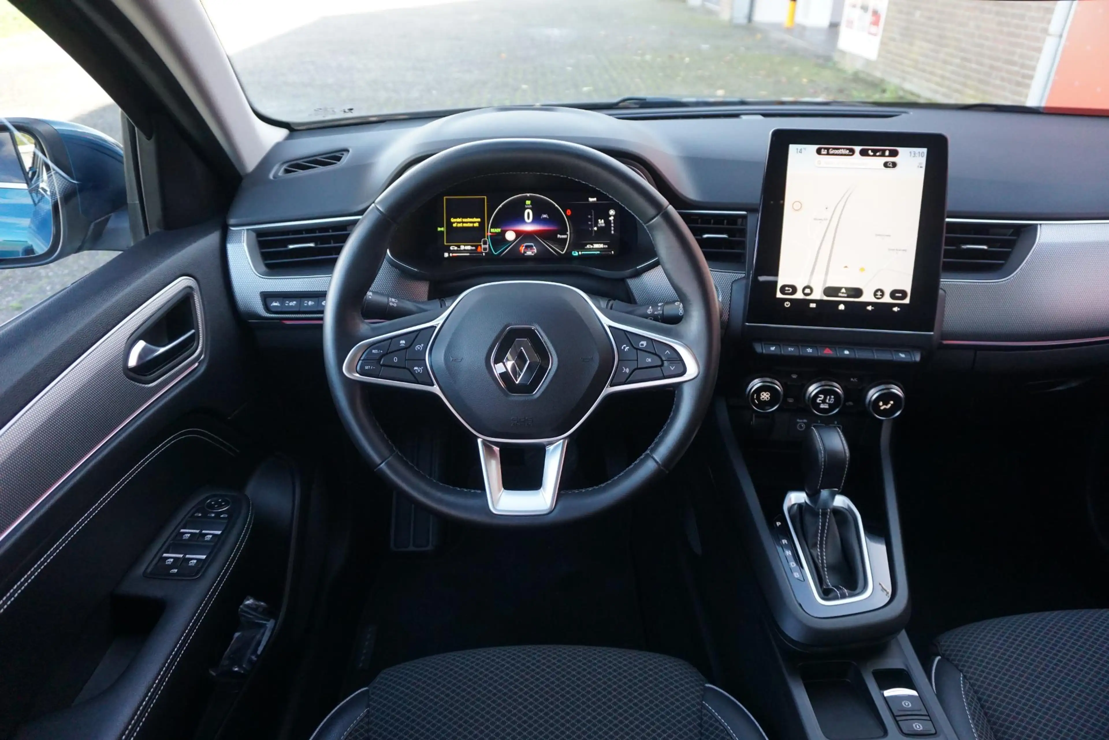 Renault Arkana 1.3 TCe 140 Intense — photo 9