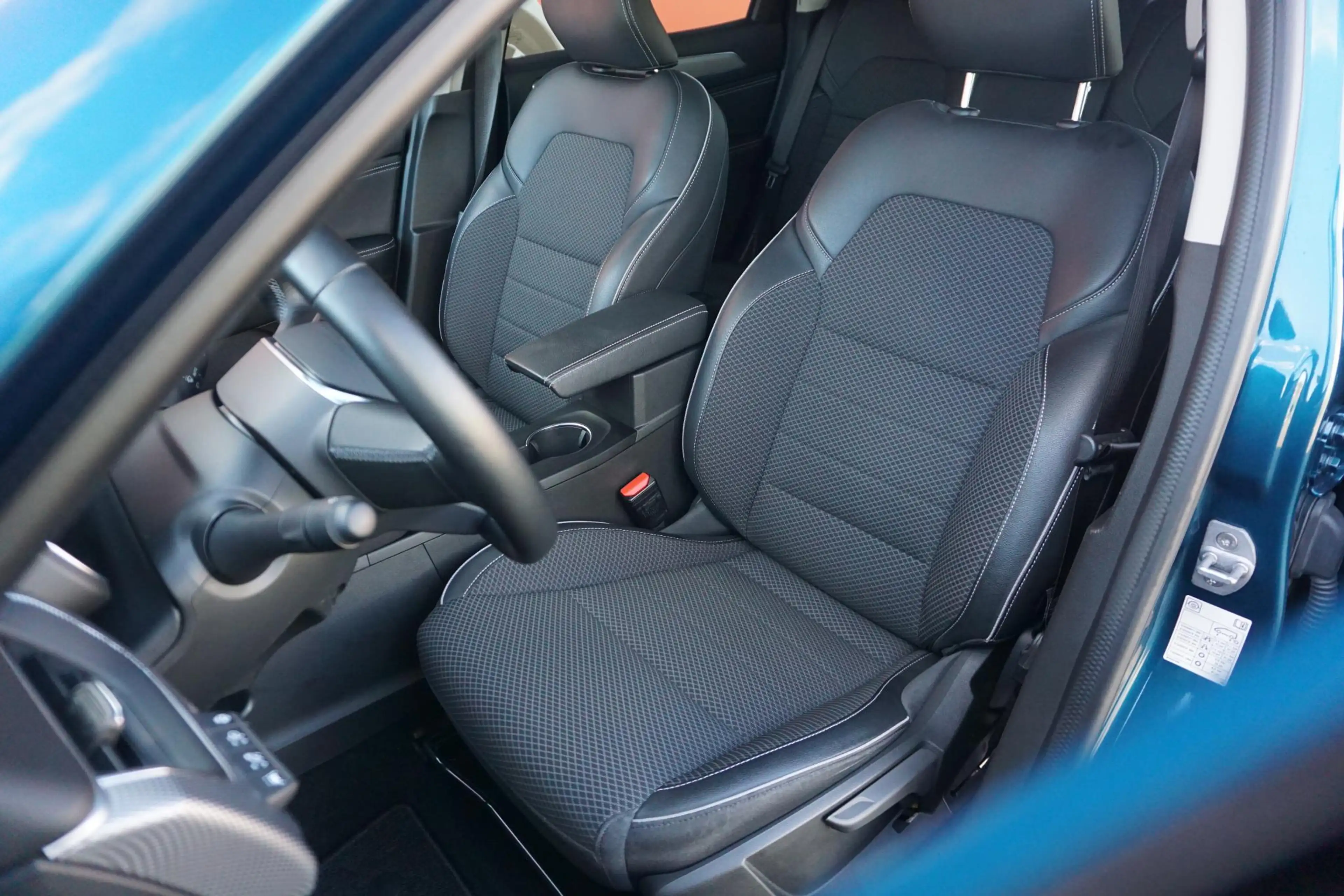 Renault Arkana 1.3 TCe 140 Intense — photo 7