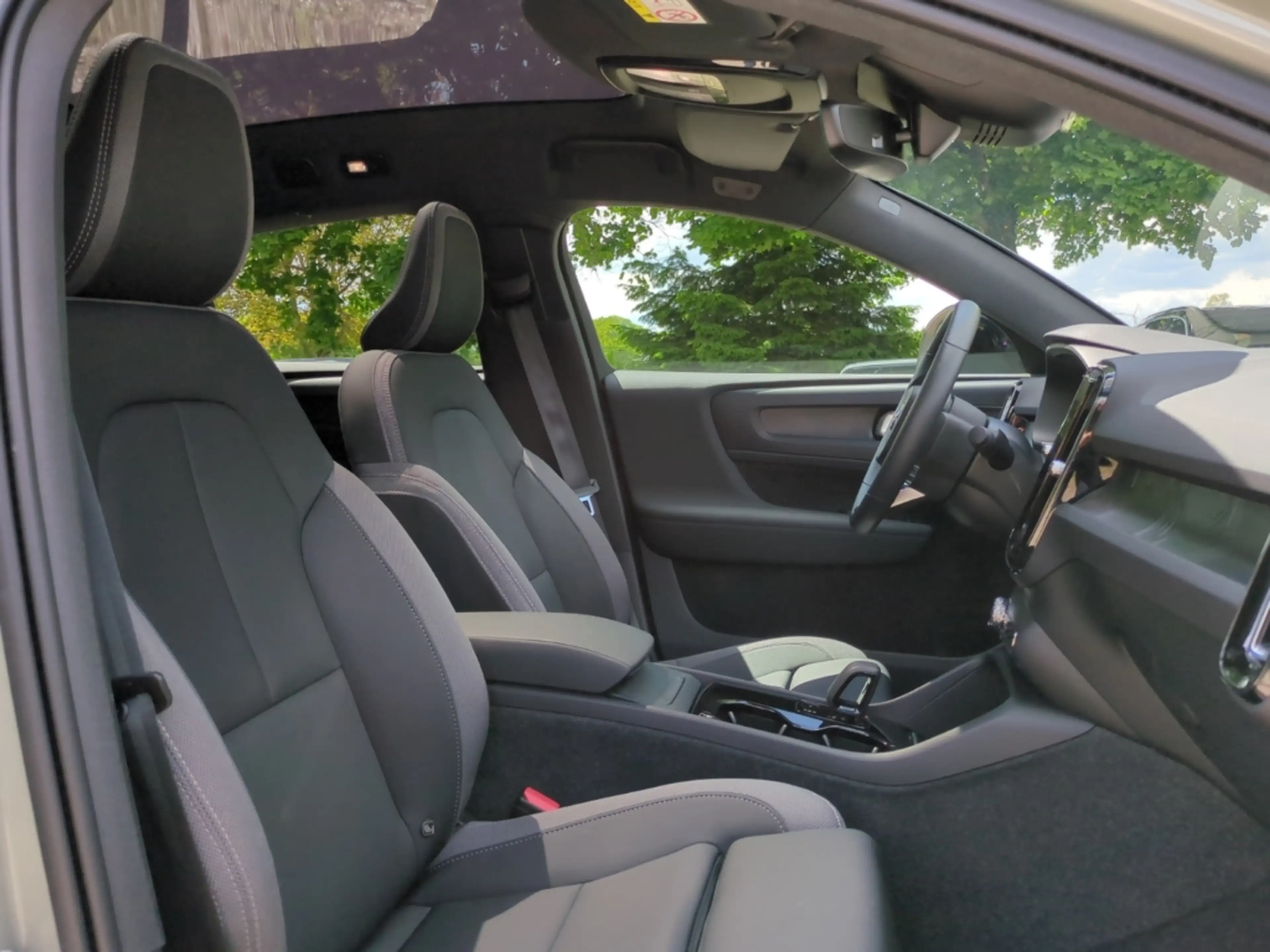 Volvo C40 Ultimate Recharge Pure Electric 2WD StandHZG Digit — photo 13