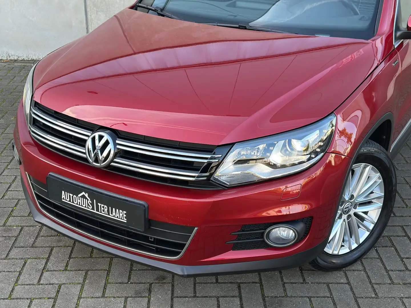 Volkswagen Tiguan 1.4 TSI DSG Trekh Carplay Camera Standkachel Rot - 2