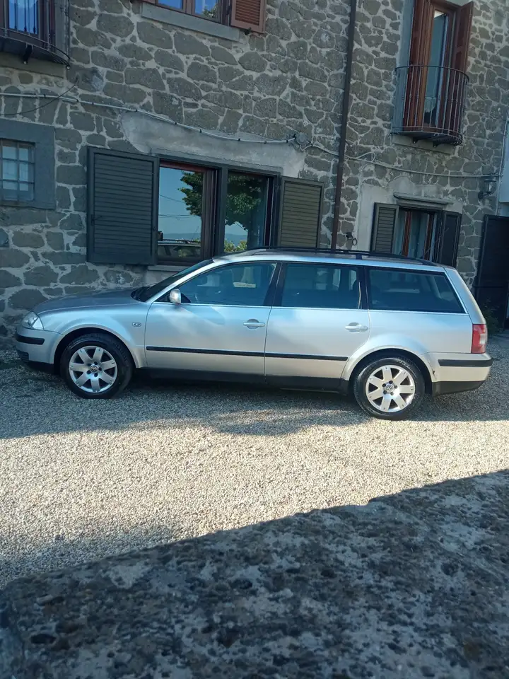 Volkswagen Passat Variant 1.9 tdi Trendline 130cv, foto 2