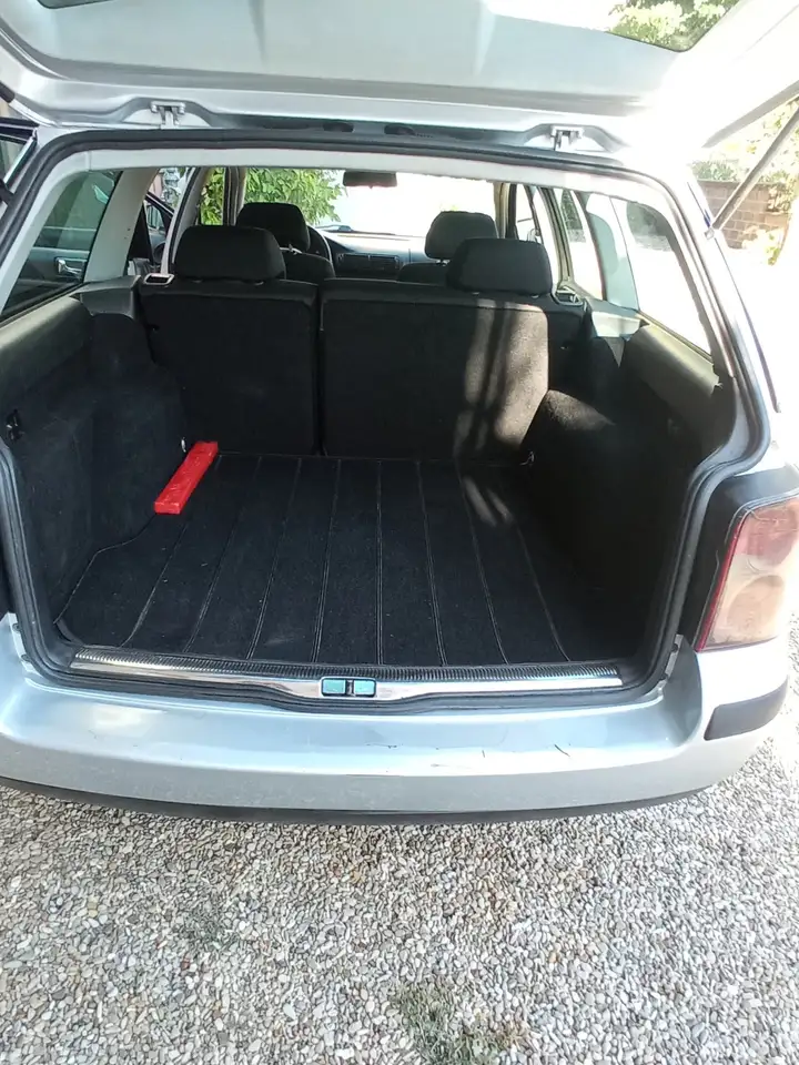 Volkswagen Passat Variant 1.9 tdi Trendline 130cv, foto 9