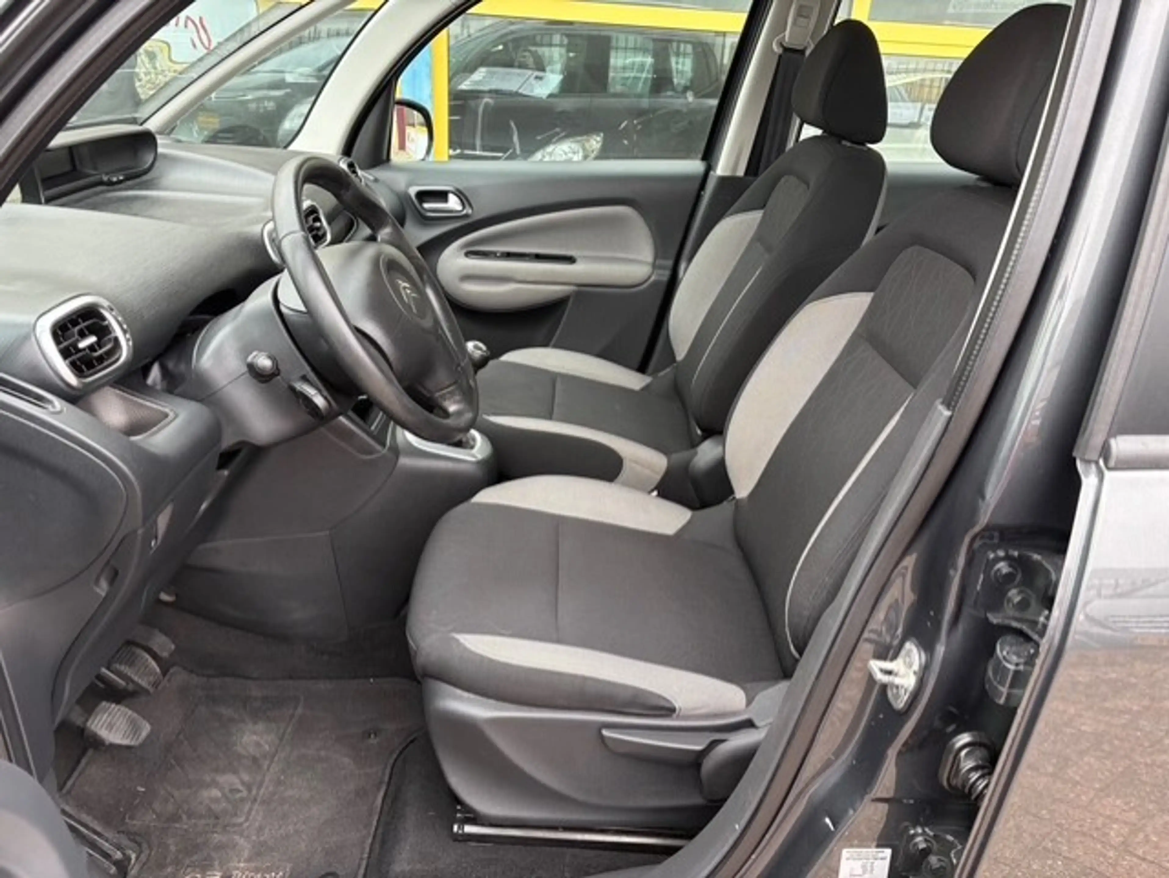 Citroen C3 Picasso 1.4 VTi Tendance AIRCO — photo 3