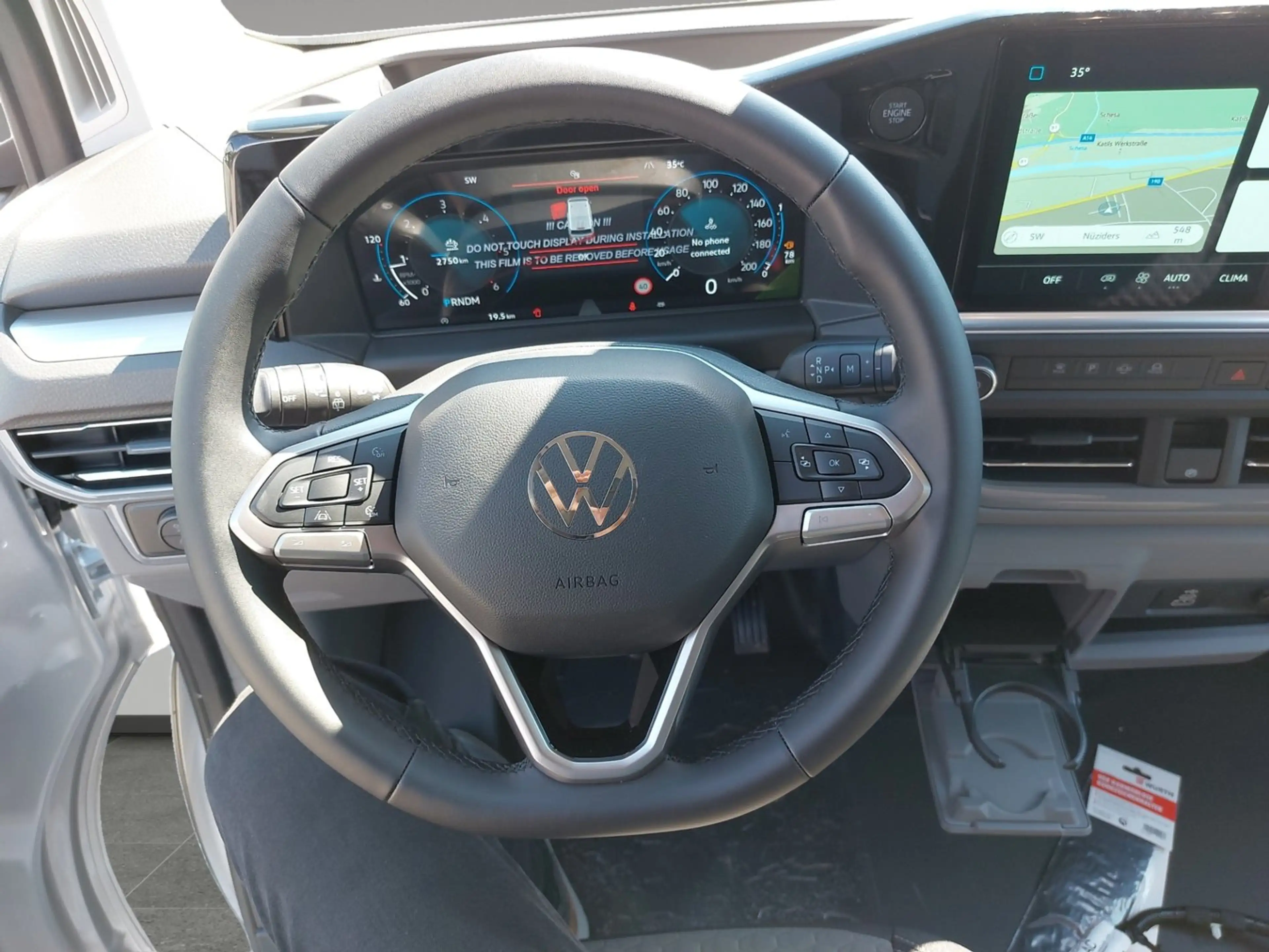 Volkswagen T7 Caravelle VW T7 Caravelle Life LR TDI 4MOTION — photo 12