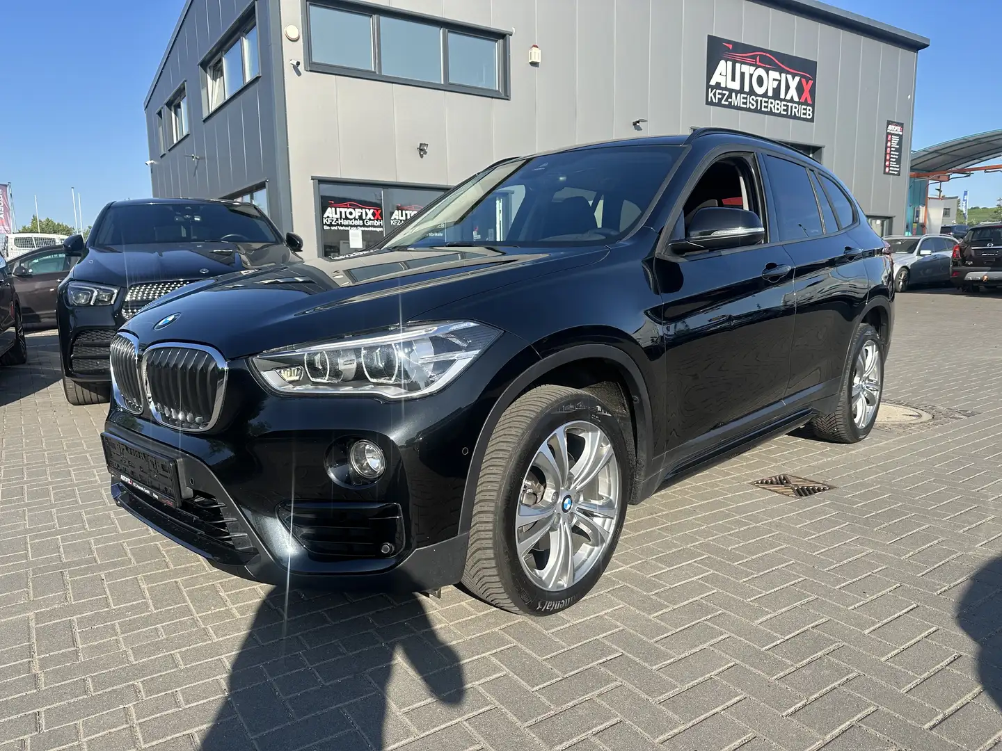 BMW X1 sDrive 18 d Sport Line Noir - 1
