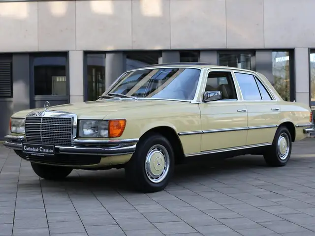 Mercedes-Benz 280 SE
