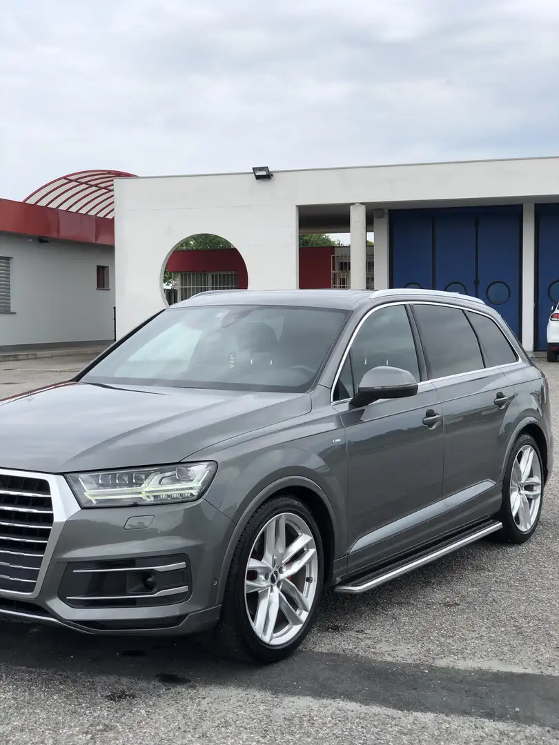 Audi SQ7 Full - 1