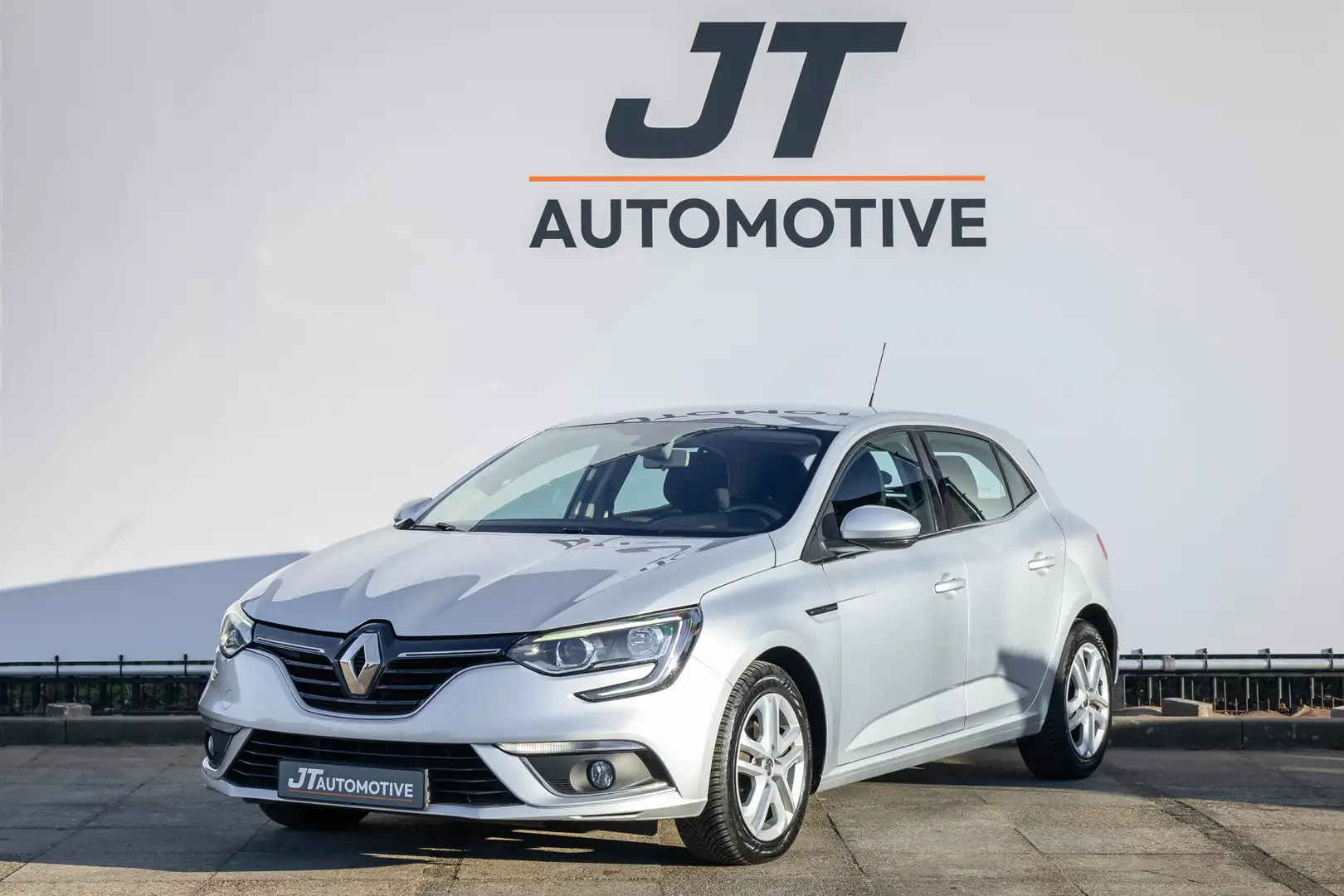 Renault Megane 1.3 TCe Zen | Trekhaak | Cruise | Halfledere bekle Gris - 1