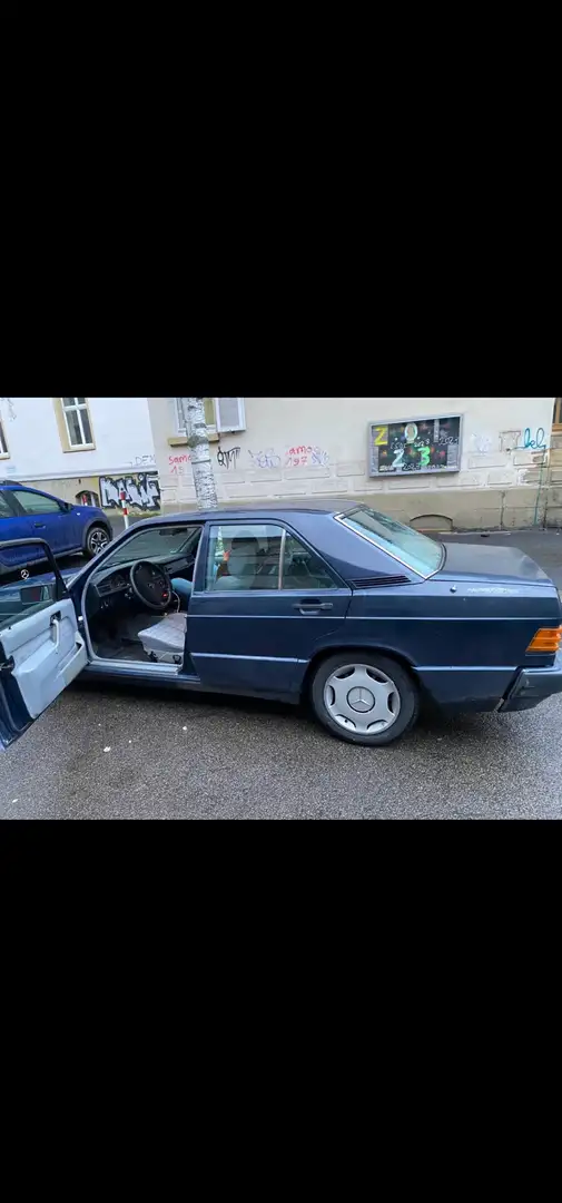 Mercedes-Benz 190 E Albastru - 1