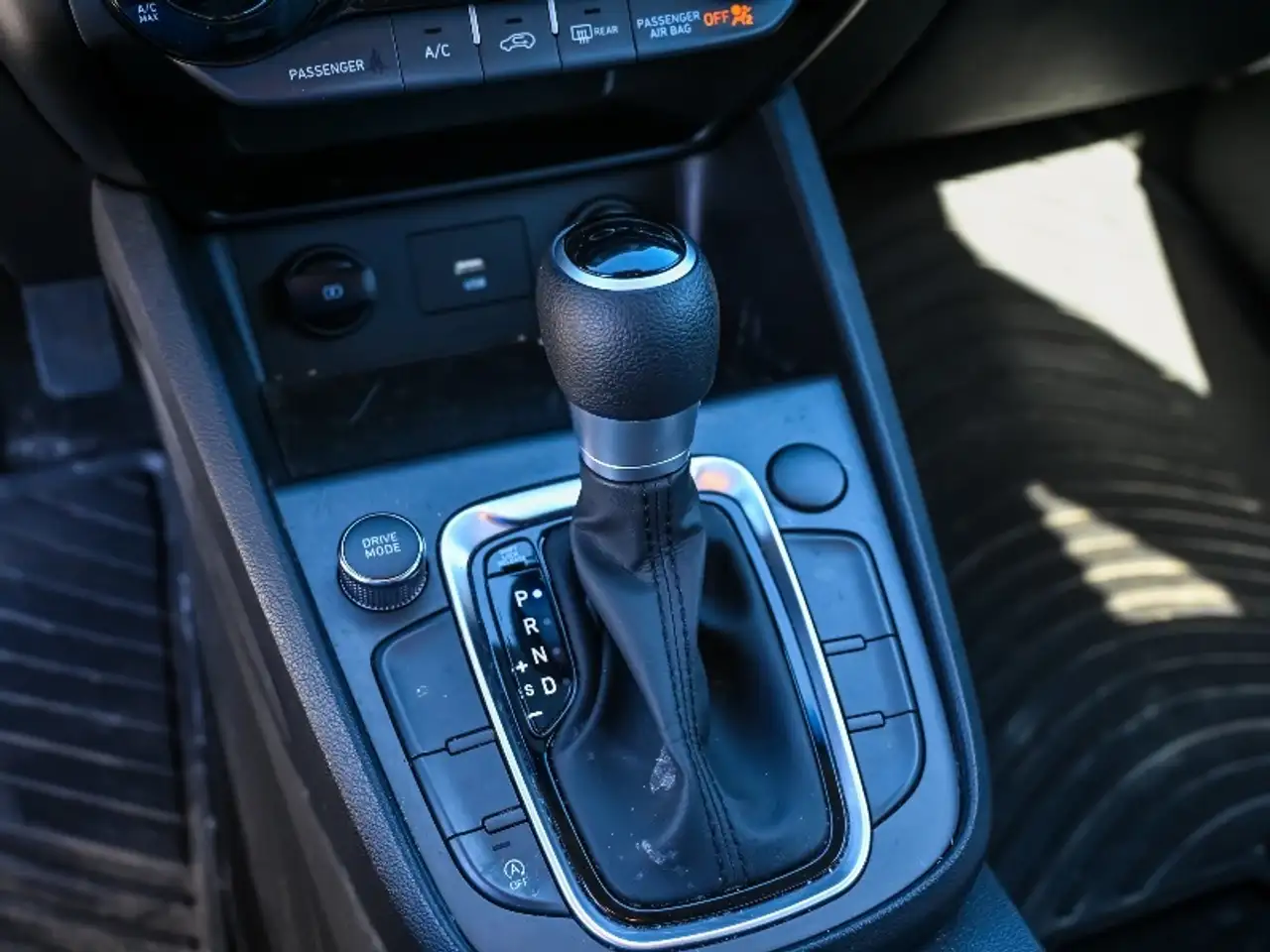 Hyundai KONA fotografie Hyundai KONA