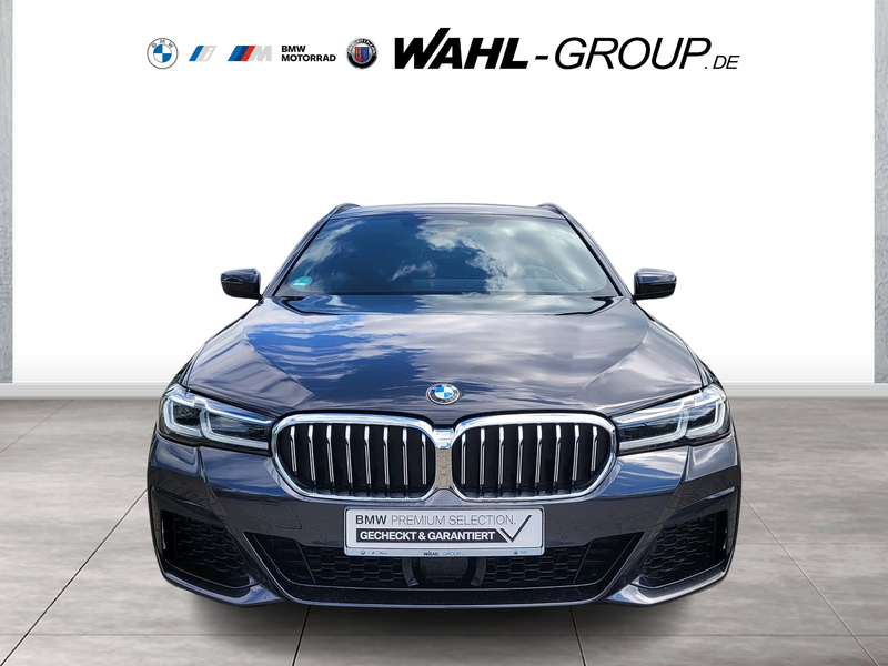 BMW 540 d xDrive Touring — photo 3