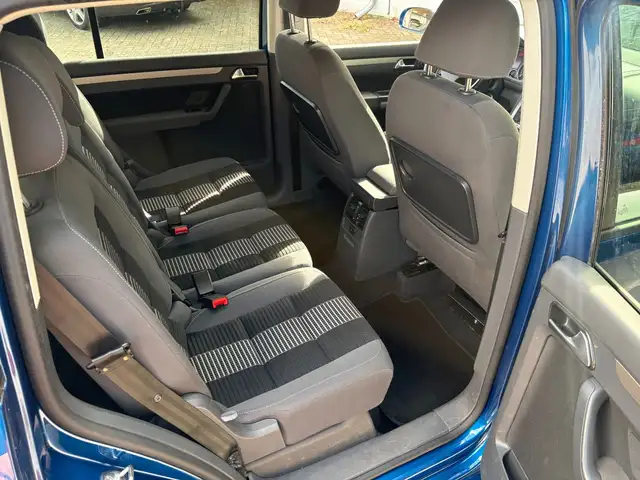 Volkswagen Touran view 10
