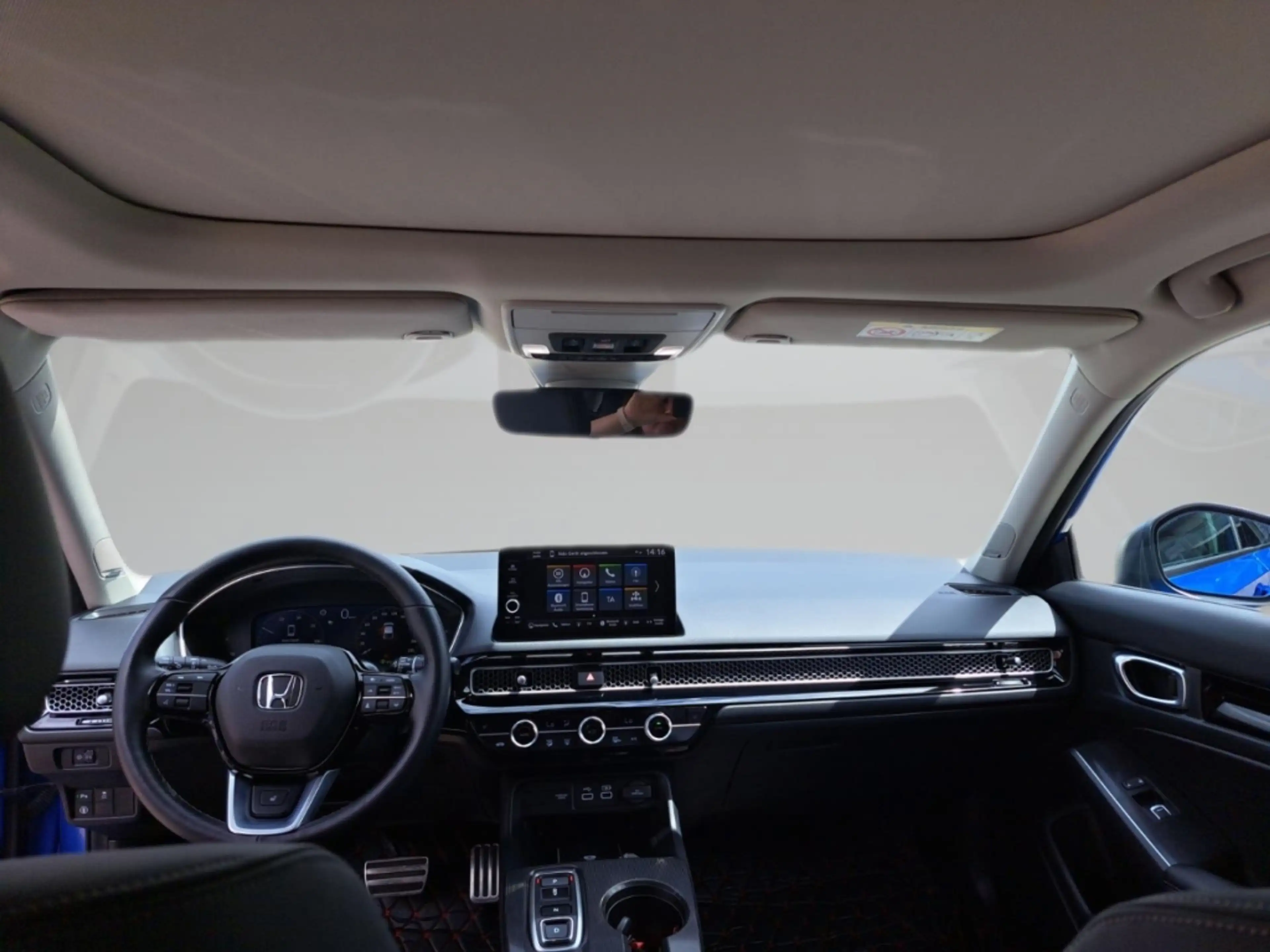Honda Civic Hybrid 2.0 e HEV Advance — photo 12