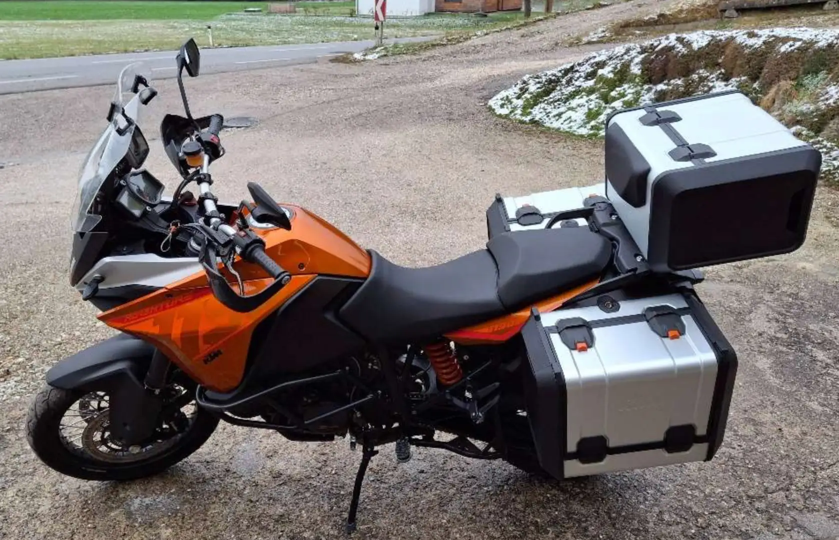 KTM 1190 Adventure mit Kofferset Orange - 1