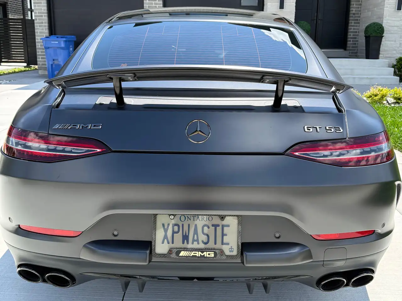 Mercedes-Benz AMG GT снимка Mercedes-Benz AMG GT
