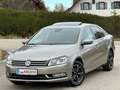 Volkswagen Passat Highline*EcoFul*Automatik*Xenon*Schiebedach*Kredit Bej - thumbnail 1