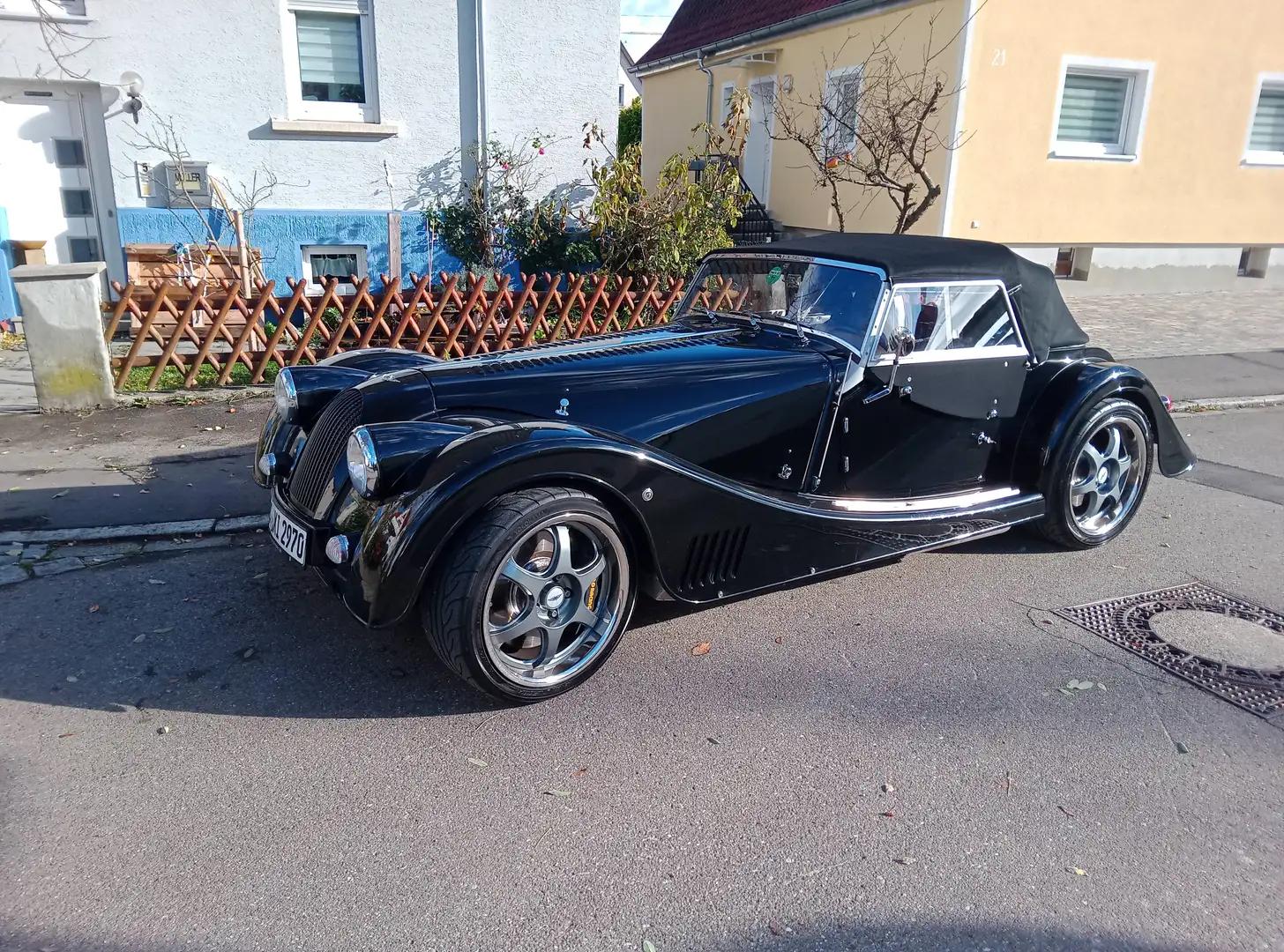 Morgan Plus 8 Plus 8 4.8 Schwarz - 1