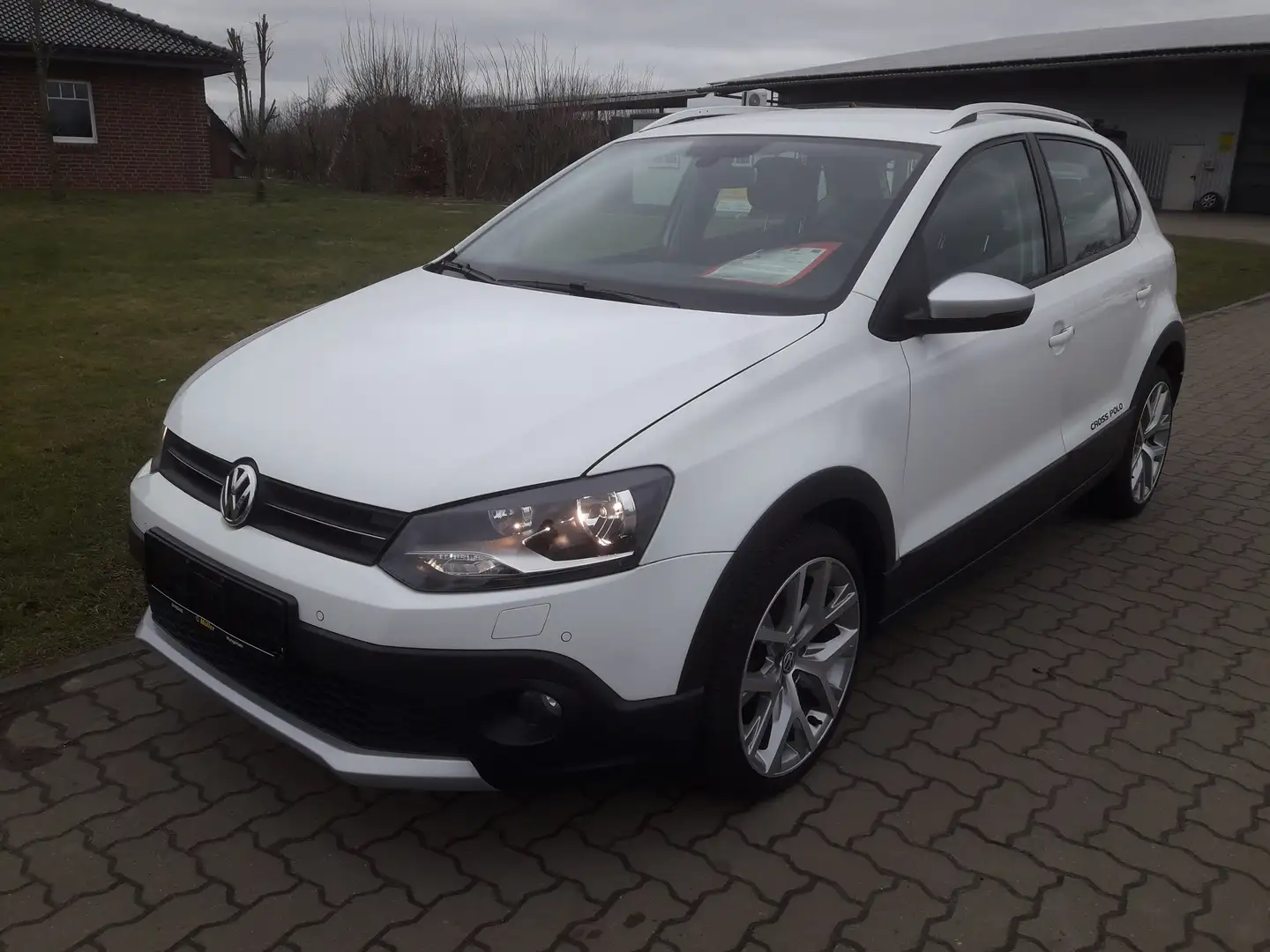 Volkswagen Polo CrossPolo 1,2 BMT +Shzg+PDC v+h +++ Weiß - 2