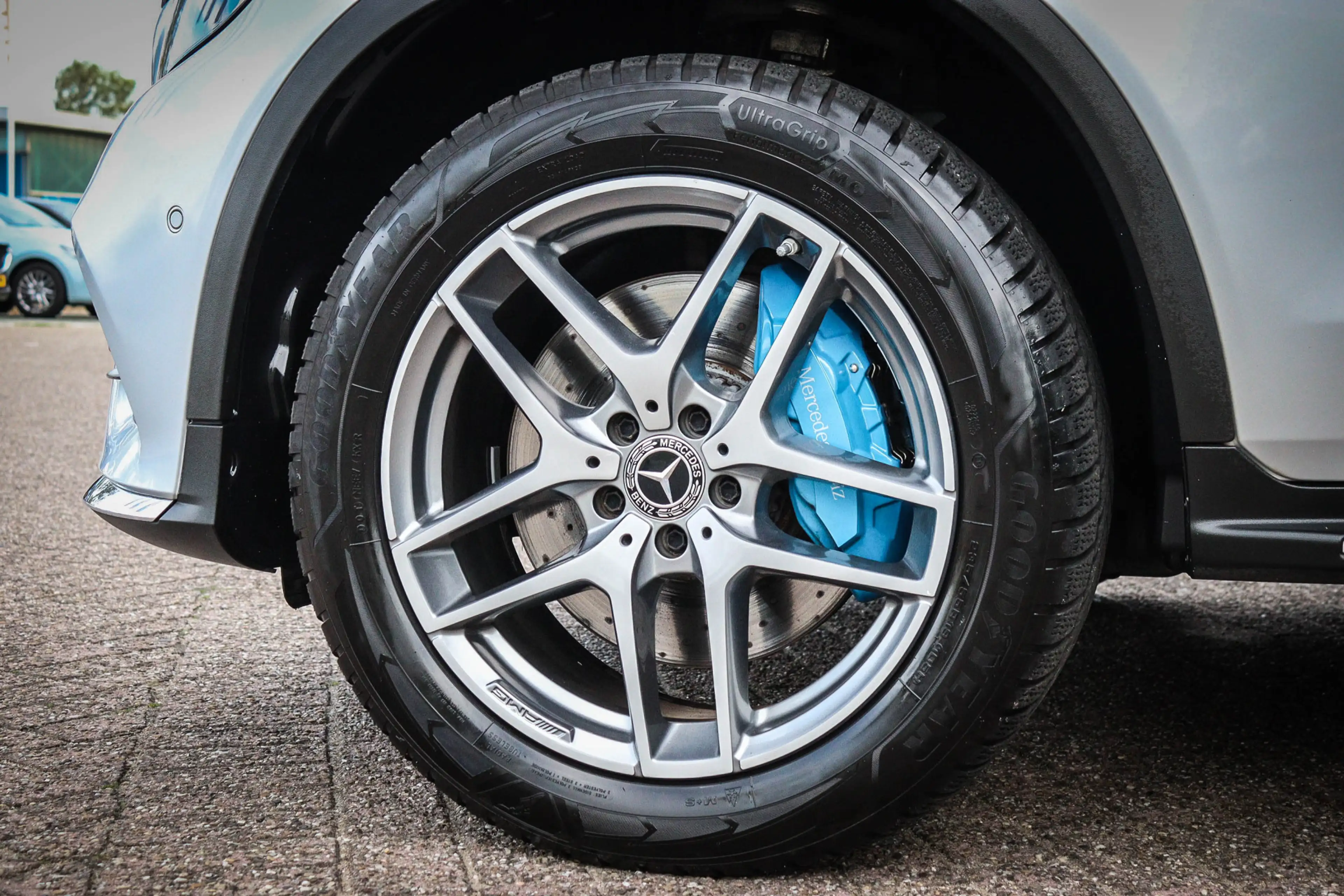 Mercedes-Benz GLC 350 350e 4MATIC Net binnen; Jouw droomauto? — photo 15