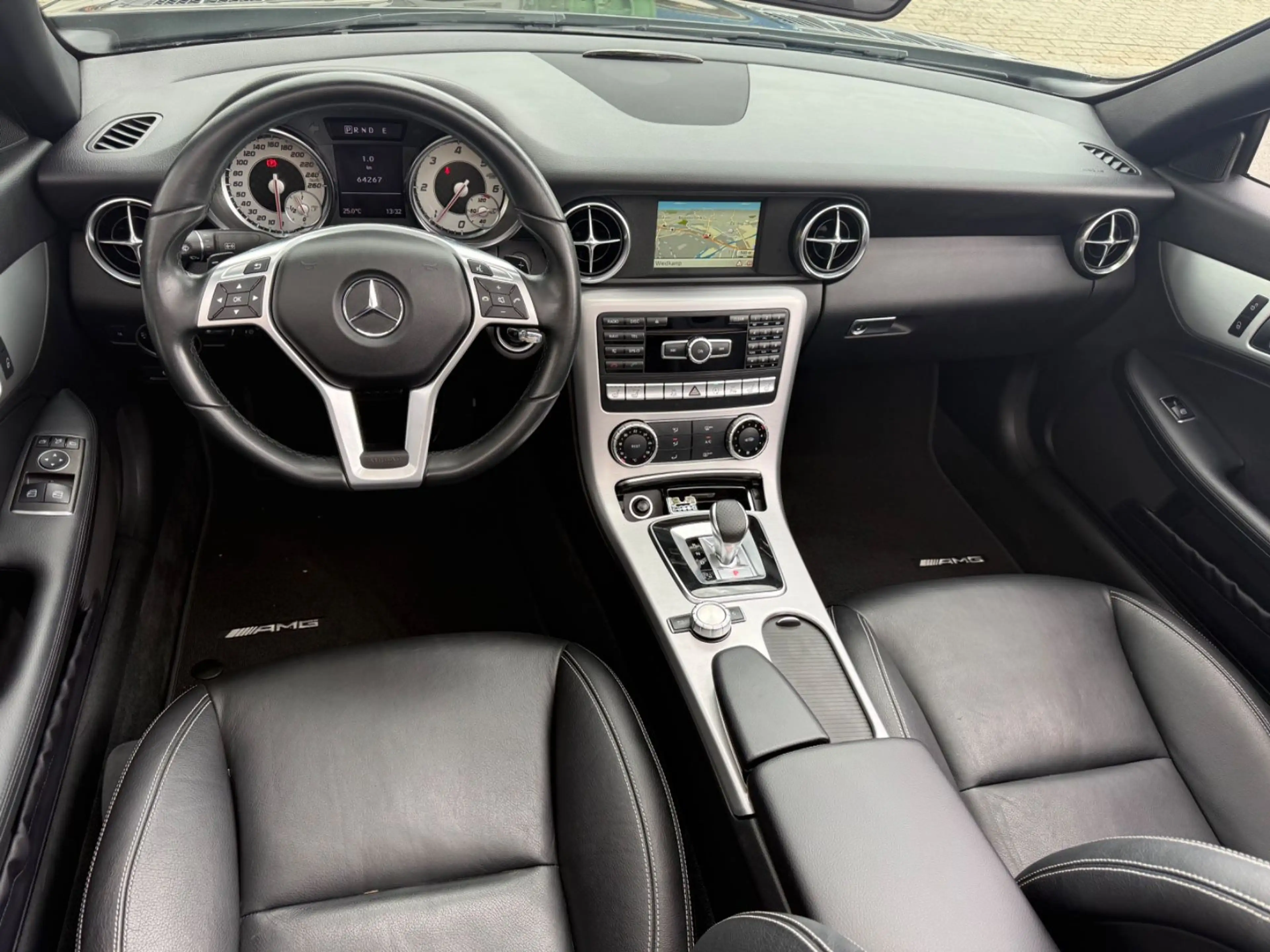Mercedes-Benz SLK 250 d Roadster*AMG-LINE* PANO*2HAND*64TKM* — photo 13