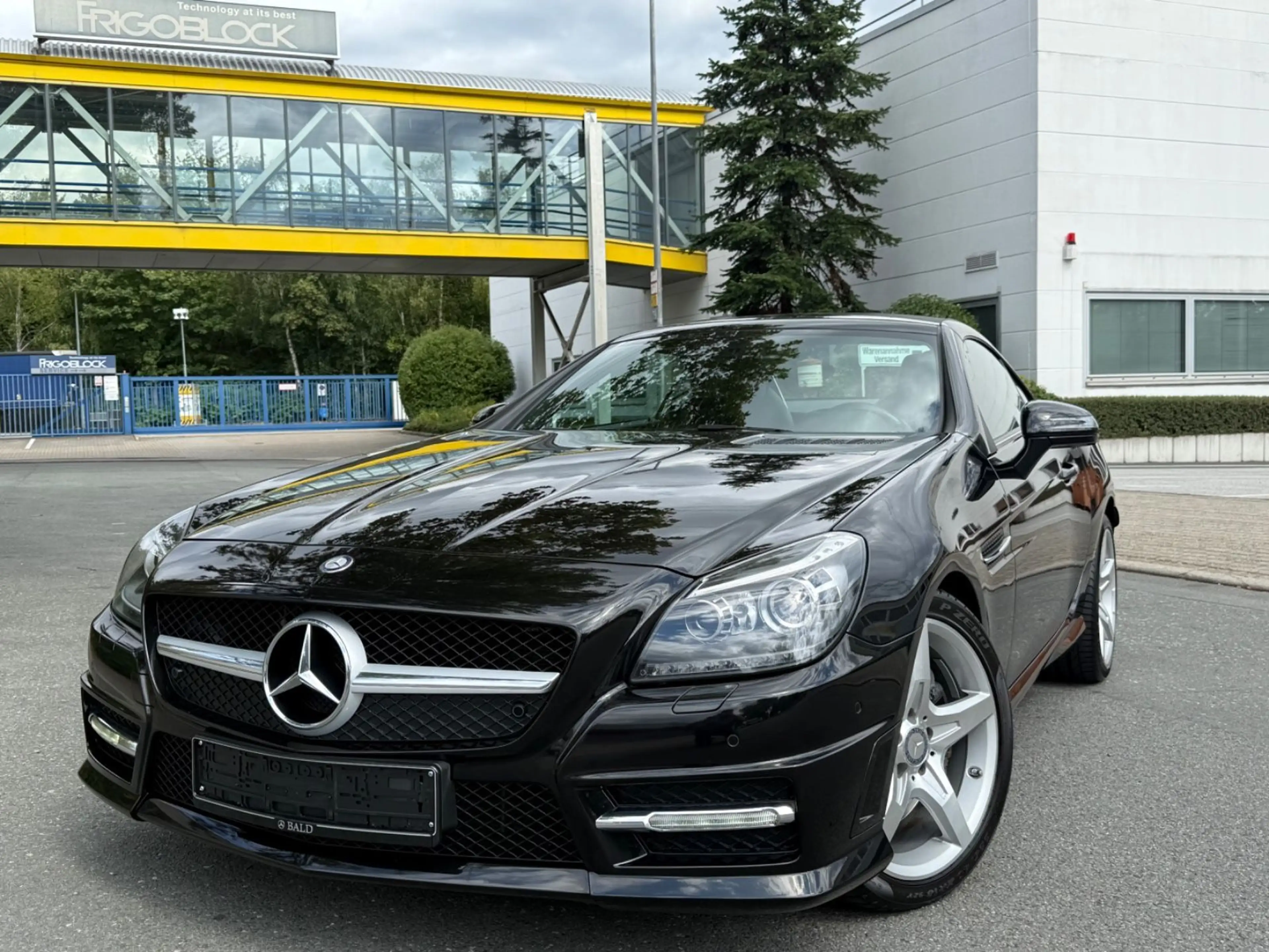 Mercedes-Benz SLK 250 d Roadster*AMG-LINE* PANO*2HAND*64TKM* — photo 2
