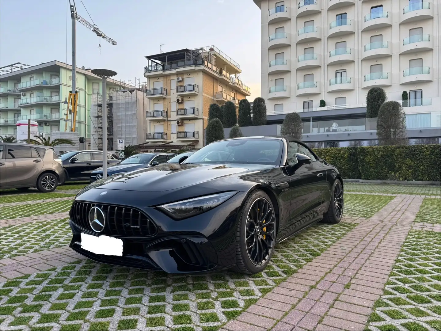 Mercedes-Benz SL 63 AMG AMG SL 63 Premium 4matic+ auto Černá - 1