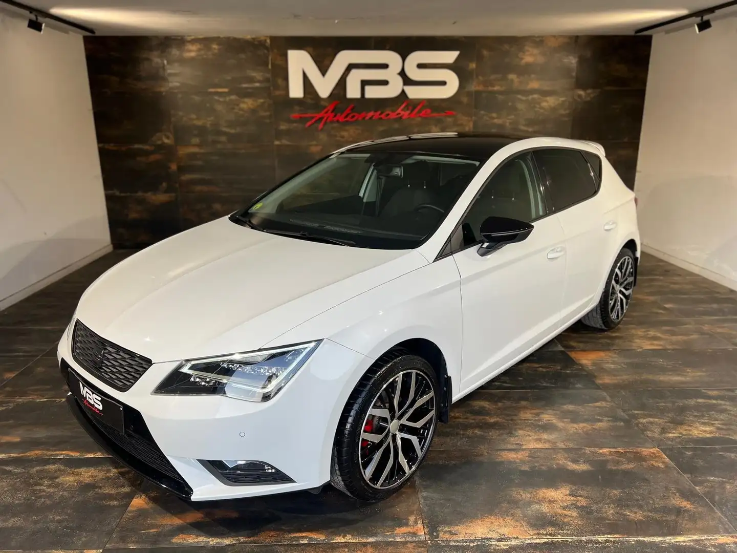 SEAT Leon Leon 1.6 CR TDi Sport * CLIM-BIZONE * GPS * RADARS Blanc - 2