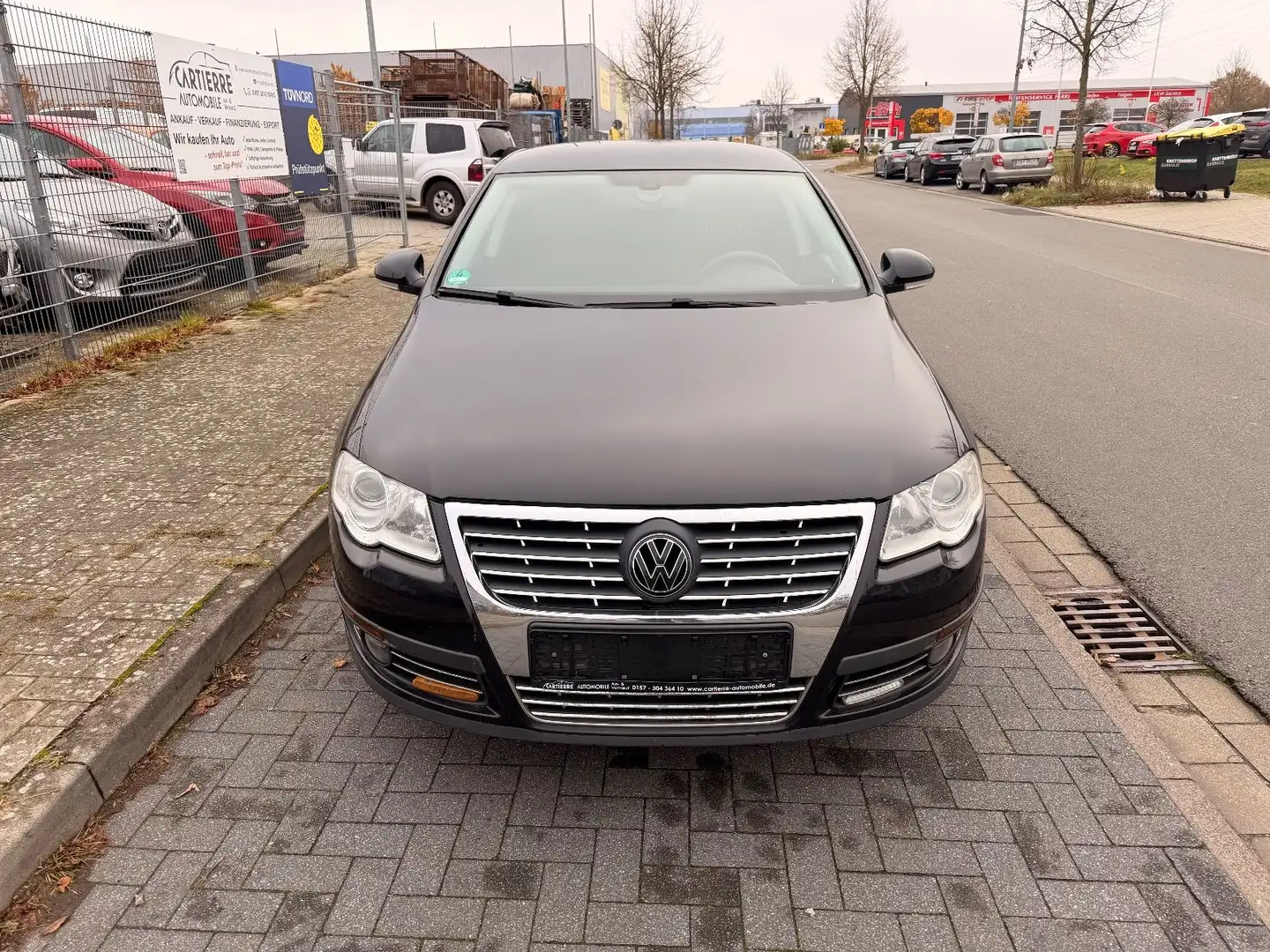 Volkswagen Passat Lim. Trendline *KLIMAAUTO*TEMPOMAT* Schwarz - 2