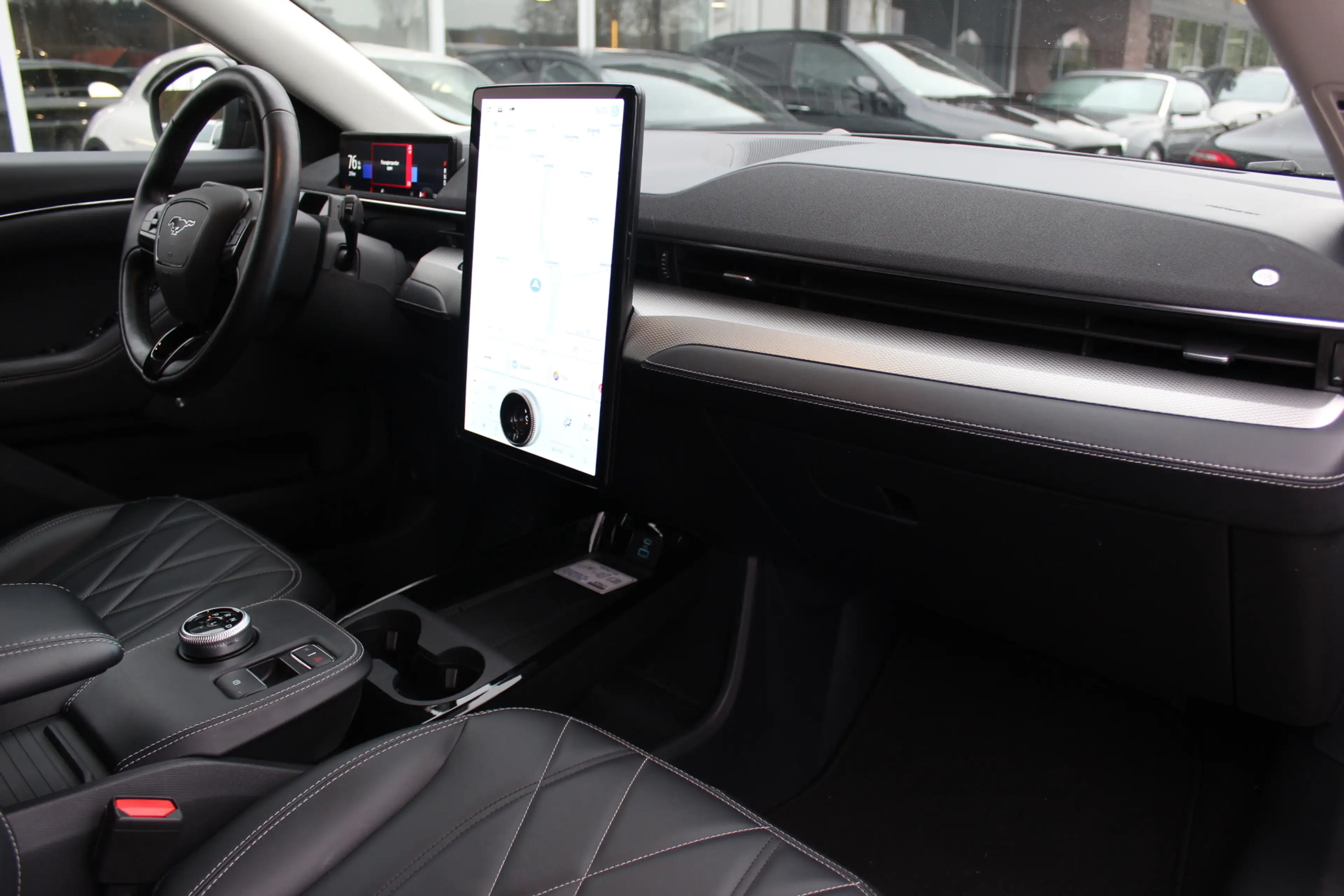 Ford Mustang Mach-E RWD 75 kWh / SOH 92,2 % / Trekhaak / 360Camera / L — photo 12