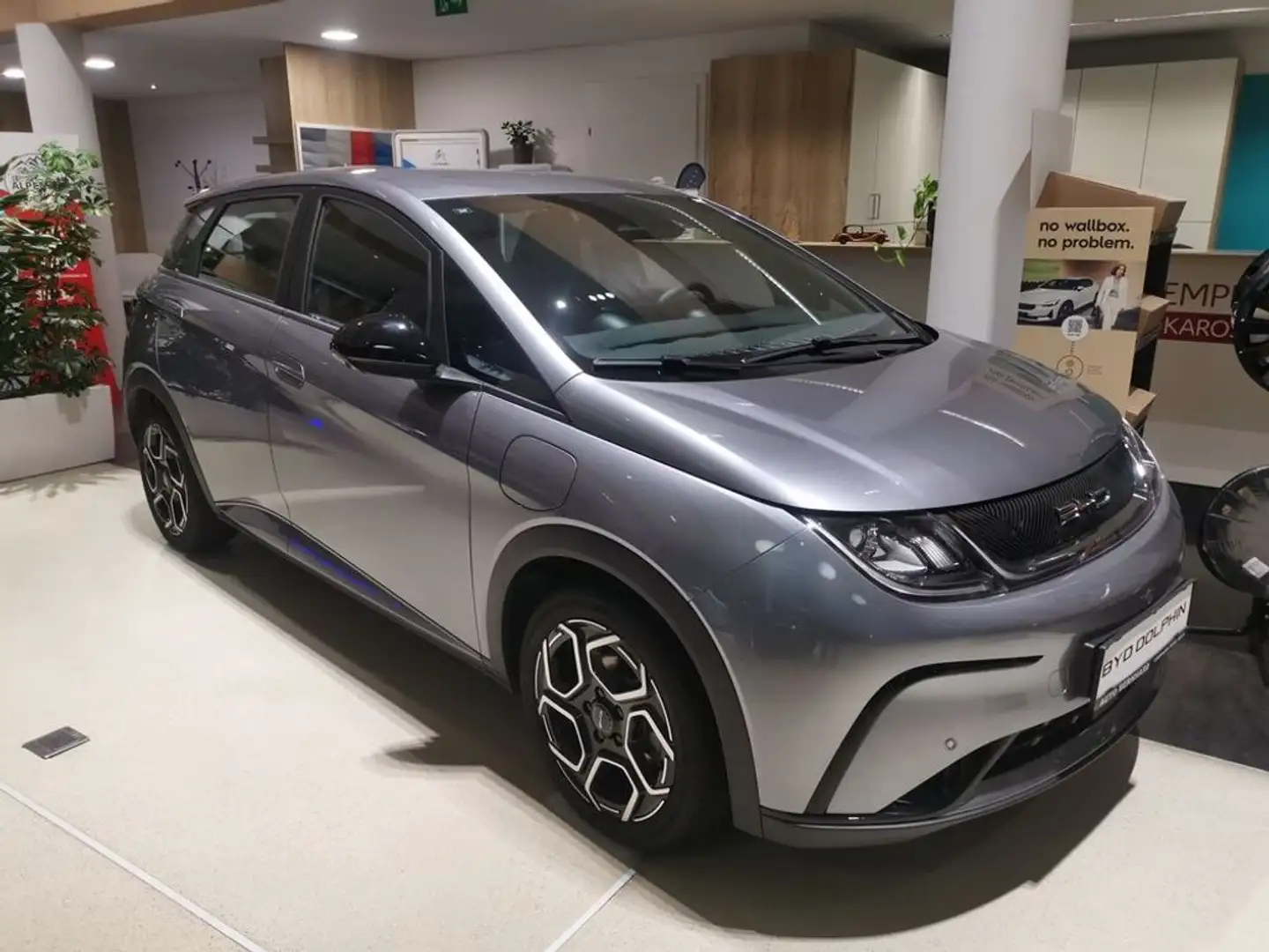 BYD Dolphin 60,4 kWh Comfort Österreich paket Grigio - 2