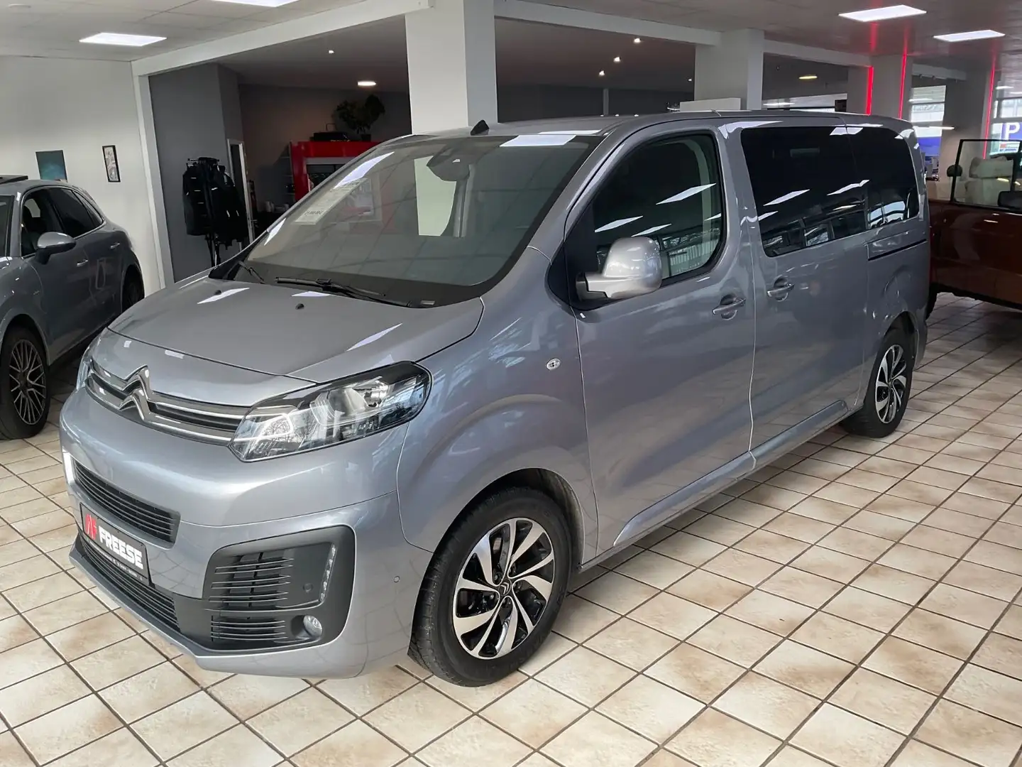 Citroen Spacetourer Spacetourer Feel M Grau - 1